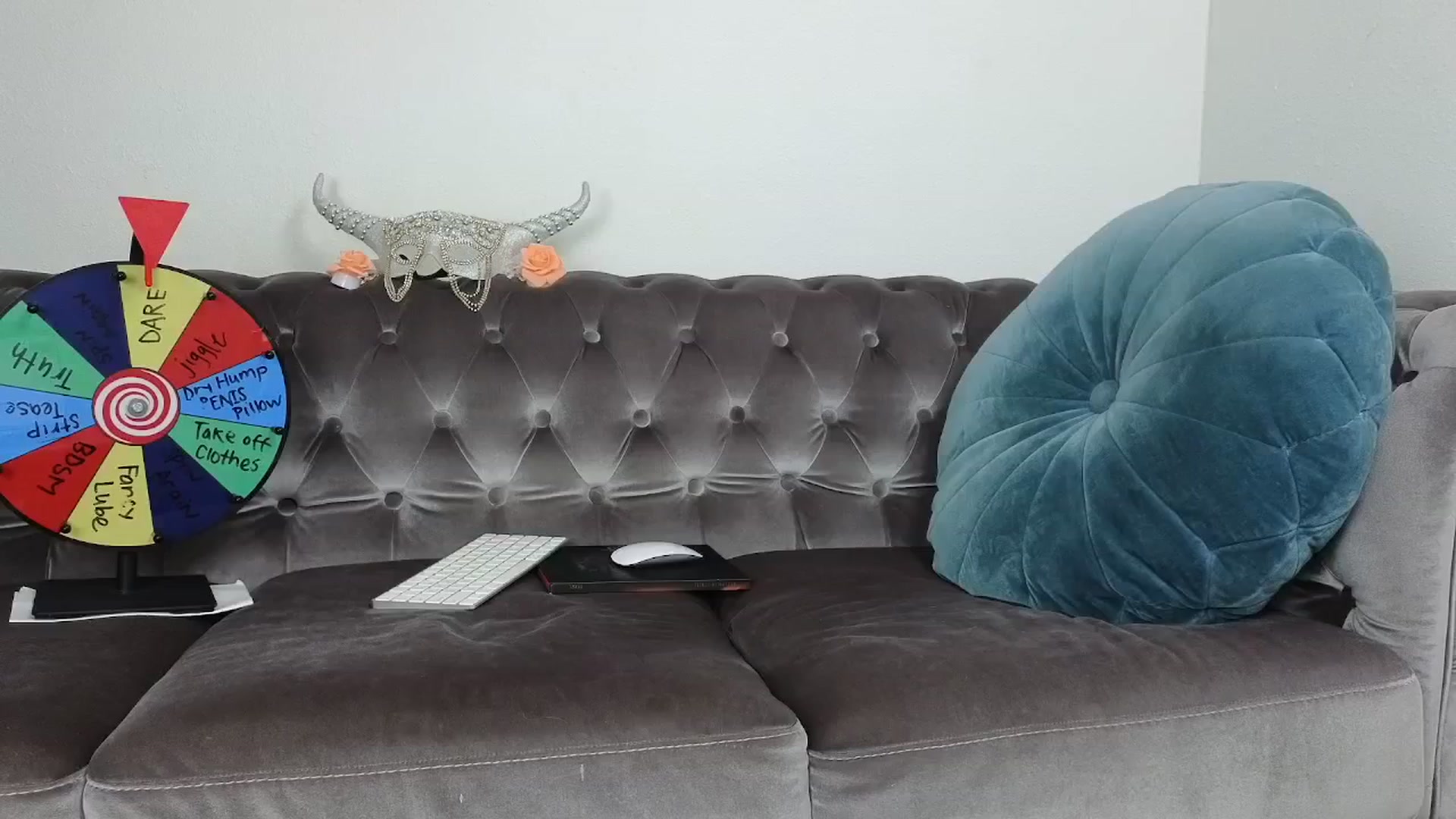 Gallery image thumbnail from SkylarHealix's myfreecams stream on, 06/24/2025, 17:50 image 2 of 20