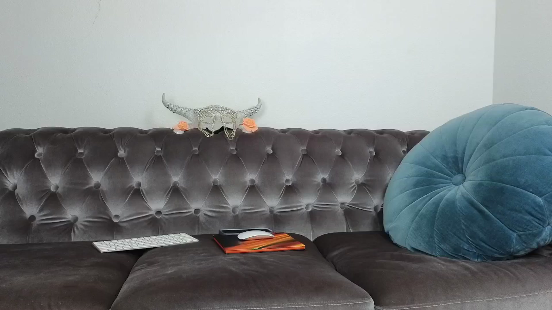 Gallery image thumbnail from SkylarHealix's myfreecams stream on, 07/21/2025, 16:03 image 15 of 20