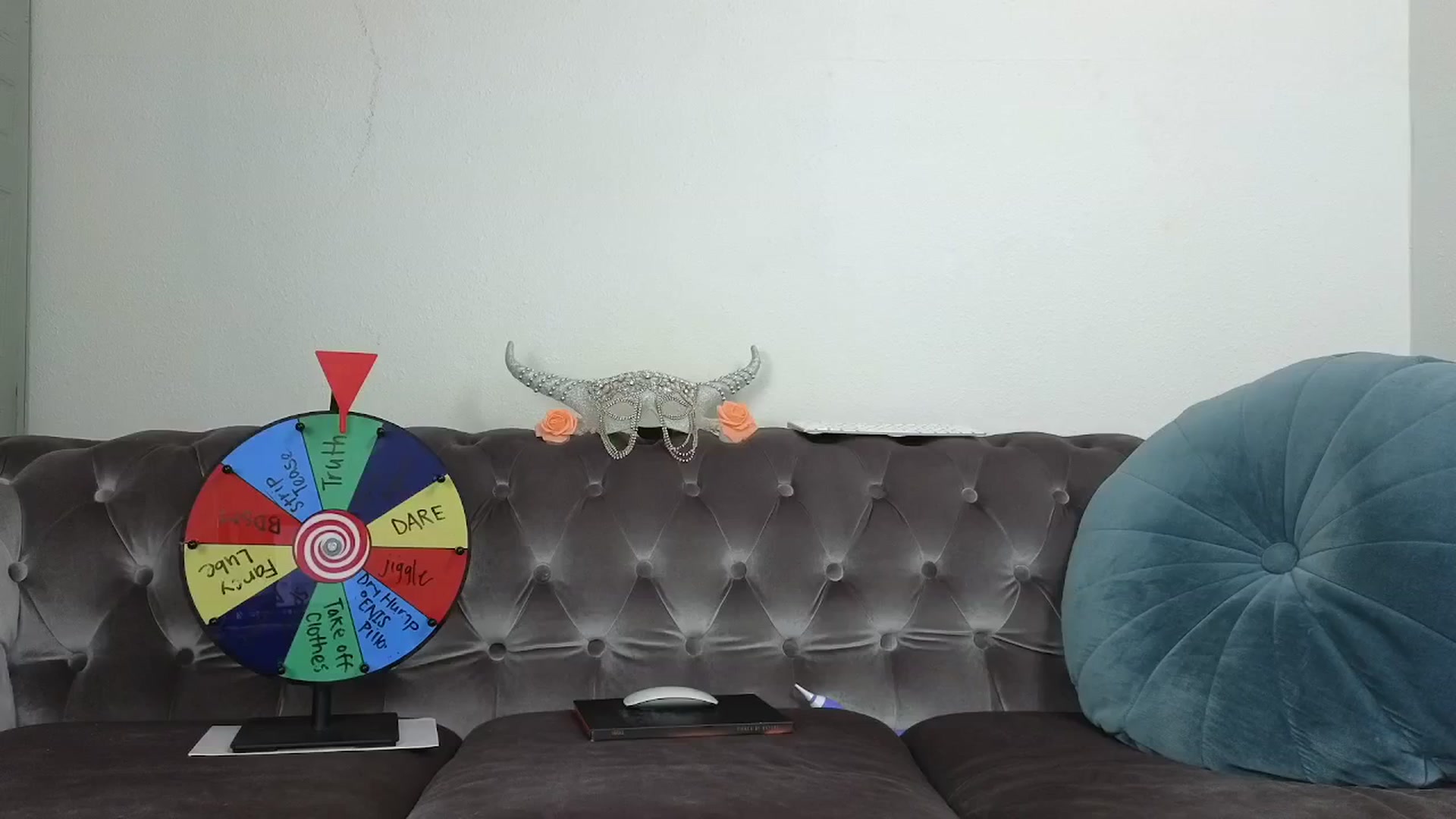 Gallery image thumbnail from SkylarHealix's myfreecams stream on, 08/13/2025, 11:58 image 4 of 20