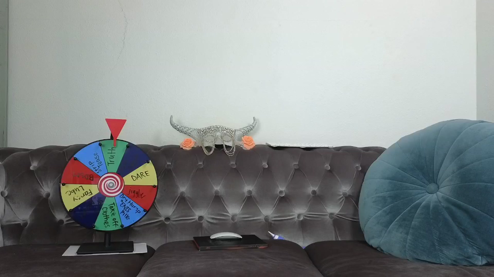 Gallery image thumbnail from SkylarHealix's myfreecams stream on, 08/13/2025, 11:58 image 2 of 20