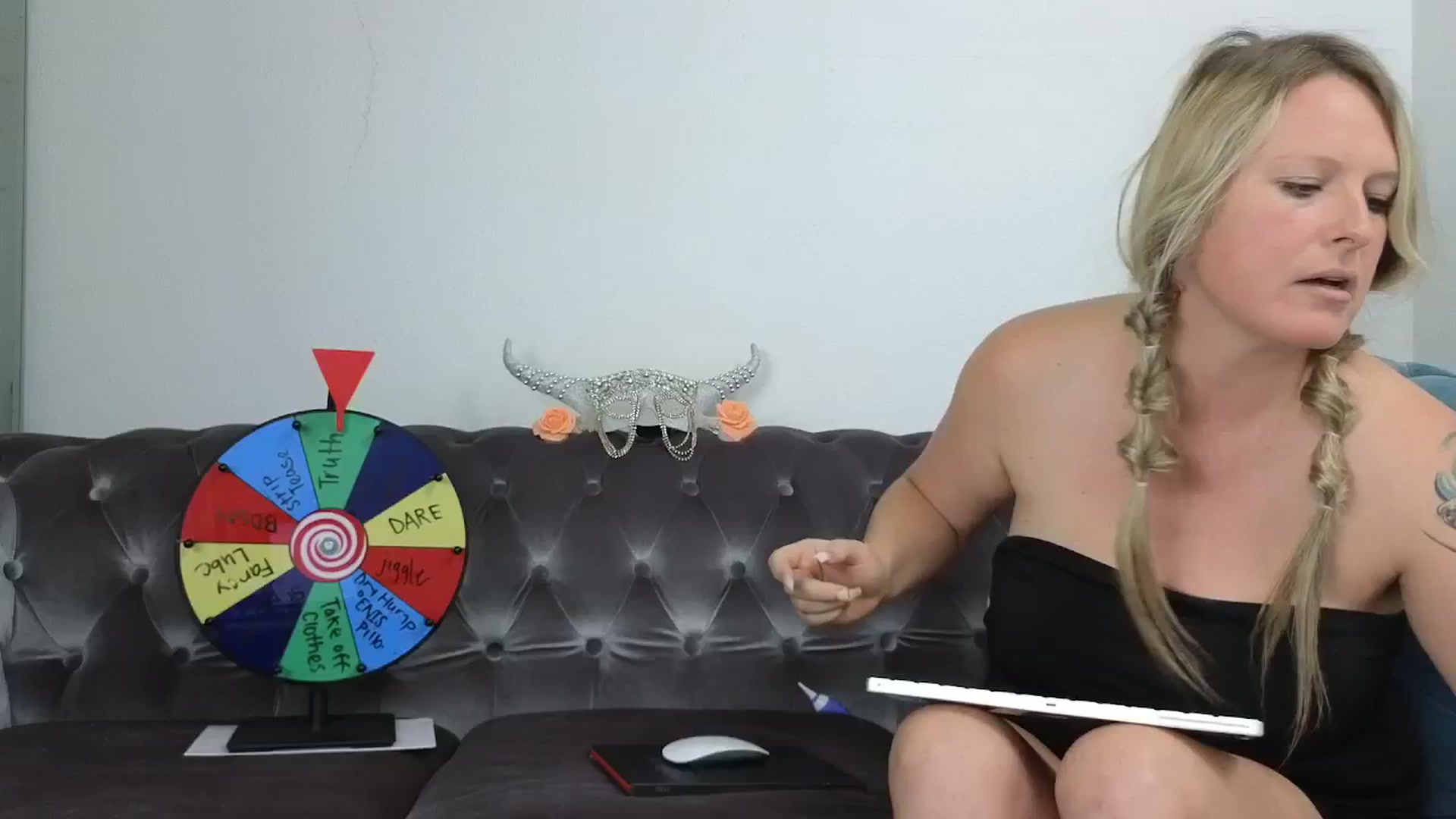 Gallery image thumbnail from SkylarHealix's myfreecams stream on, 08/13/2025, 11:58 image 20 of 20