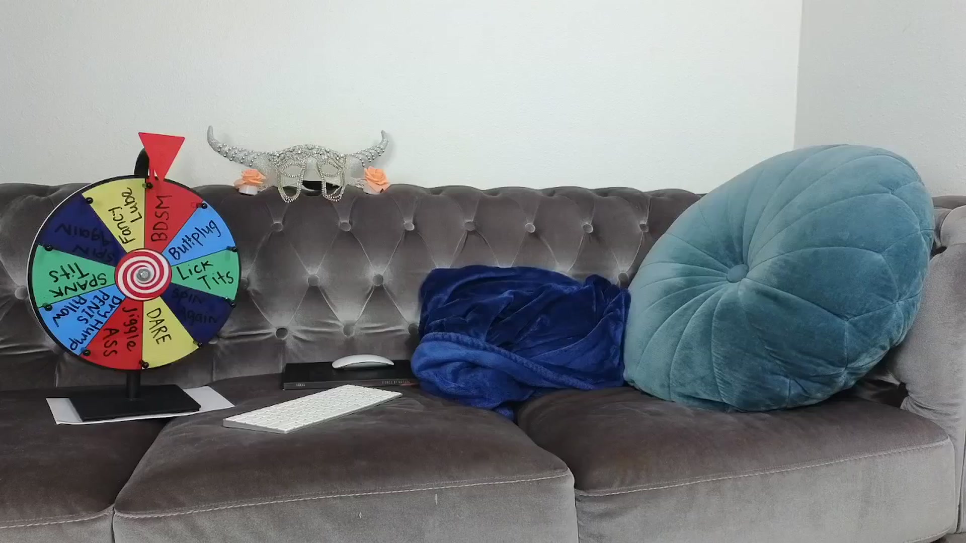 Gallery image thumbnail from SkylarHealix's myfreecams stream on, 08/21/2025, 11:58 image 17 of 20