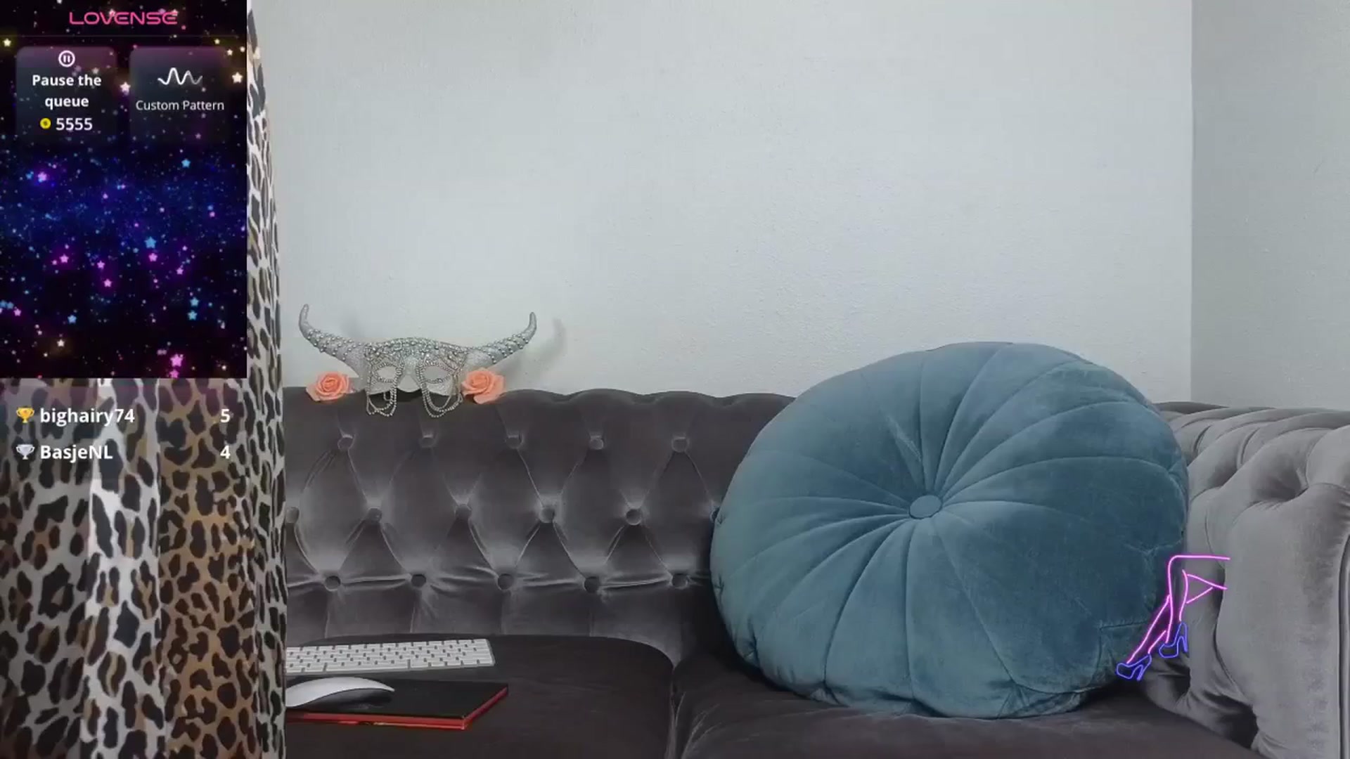 Gallery image thumbnail from SkylarHealix's myfreecams stream on, 12/21/2025, 13:44 image 2 of 20