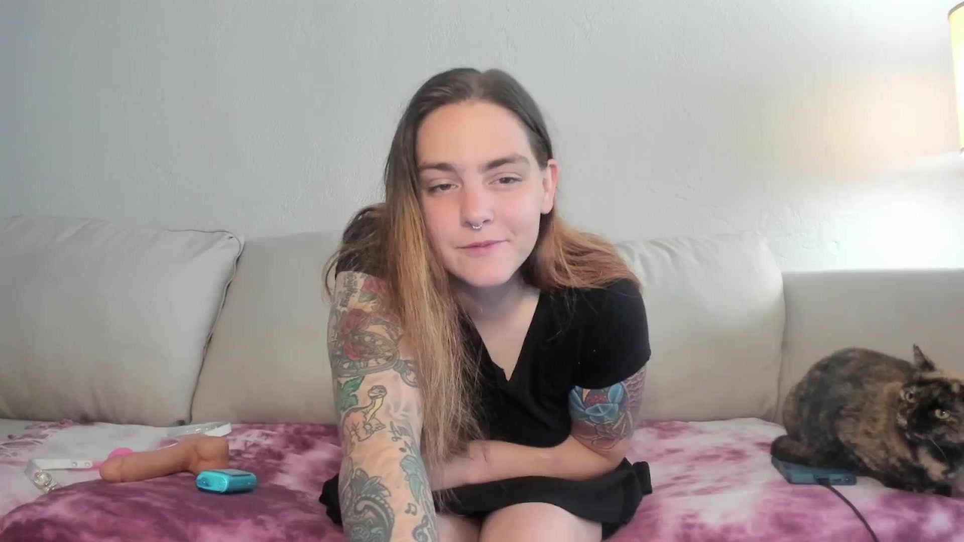 Gallery image thumbnail from SkylarInked's myfreecams stream on, 06/01/2025, 16:11 image 2 of 20