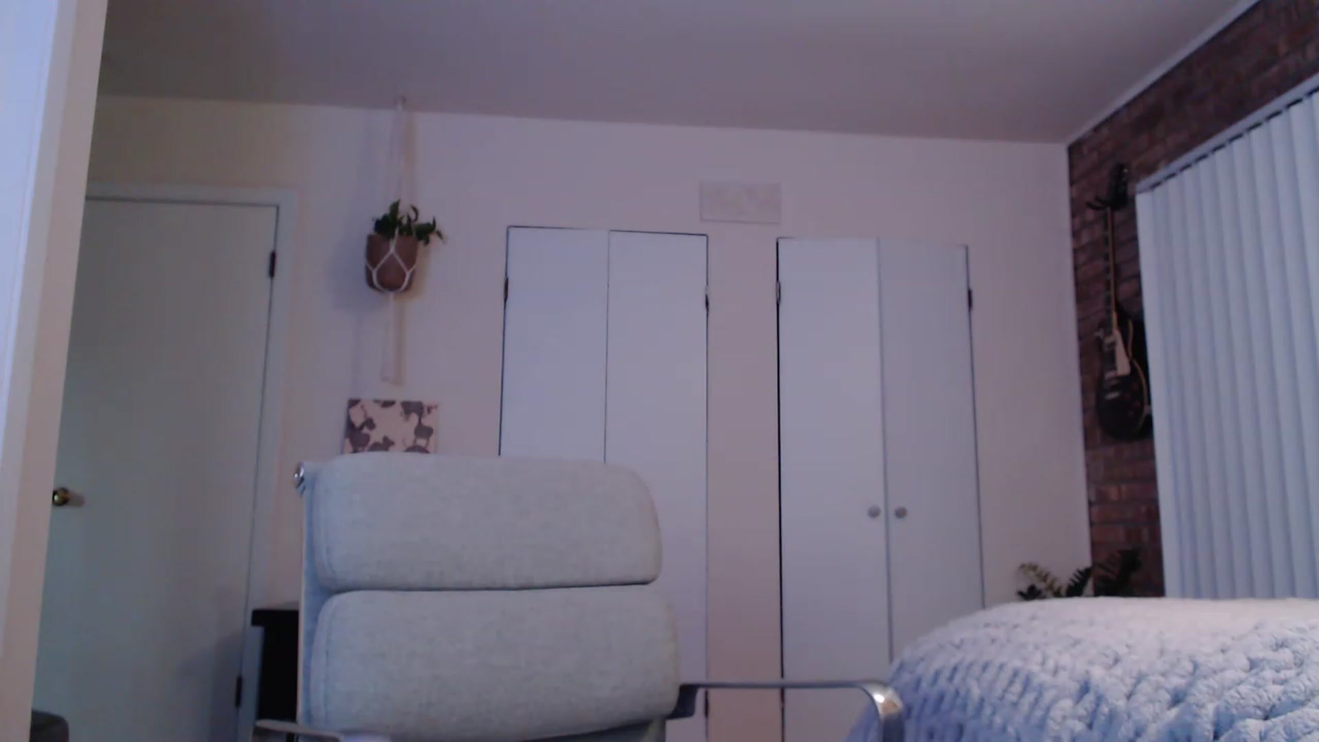 Gallery image thumbnail from SkylarSays's myfreecams stream on, 11/15/2022, 07:19 image 14 of 20