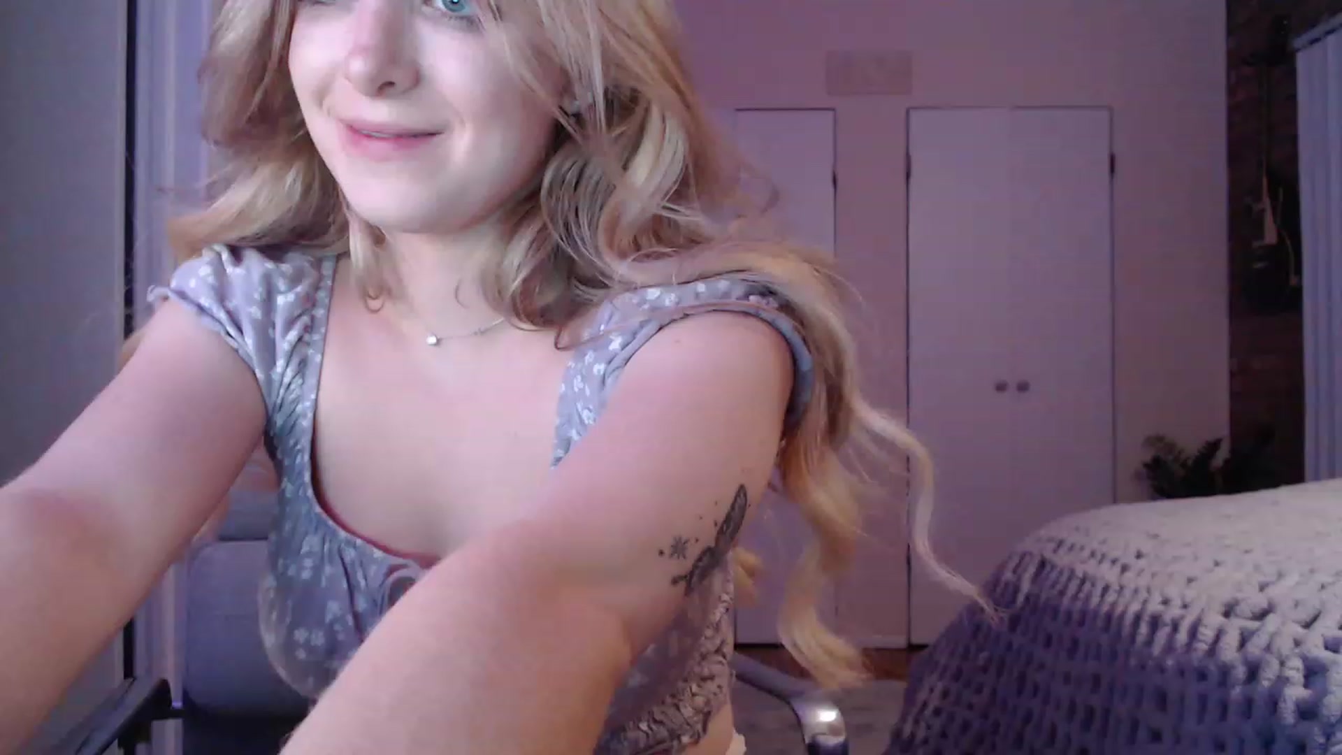 Gallery image thumbnail from SkylarSays's myfreecams stream on, 12/02/2022, 05:57 image 8 of 20