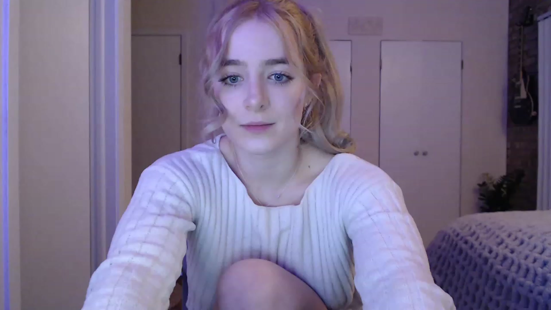 Gallery image thumbnail from SkylarSays's myfreecams stream on, 12/07/2022, 05:47 image 6 of 20