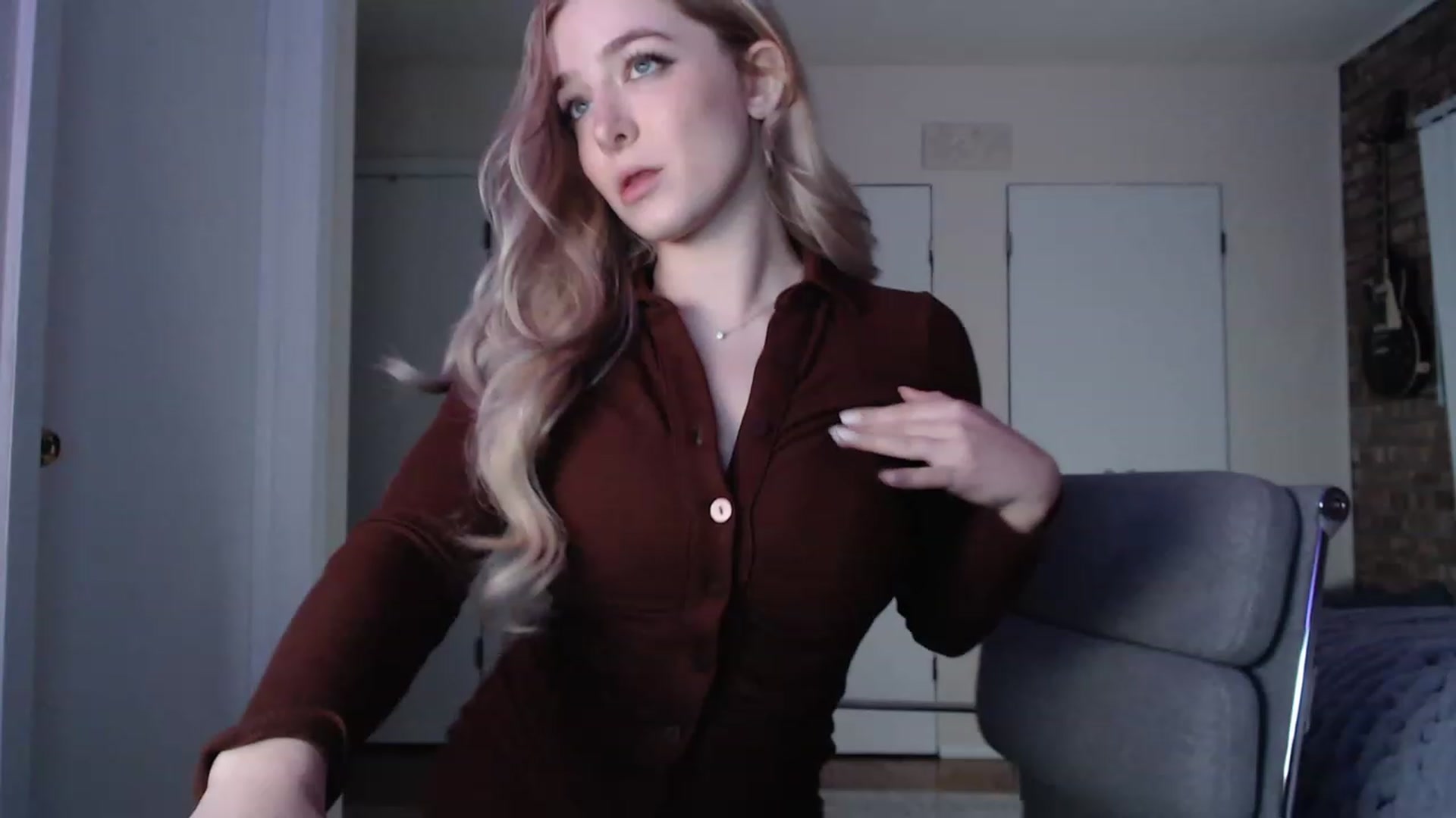 Gallery image thumbnail from SkylarSays's myfreecams stream on, 12/10/2022, 07:15 image 16 of 20