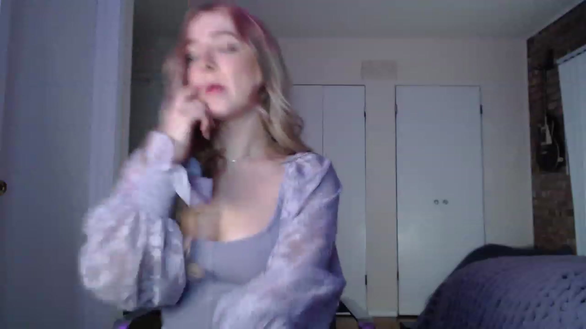 Gallery image thumbnail from SkylarSays's myfreecams stream on, 12/10/2022, 07:50 image 4 of 20