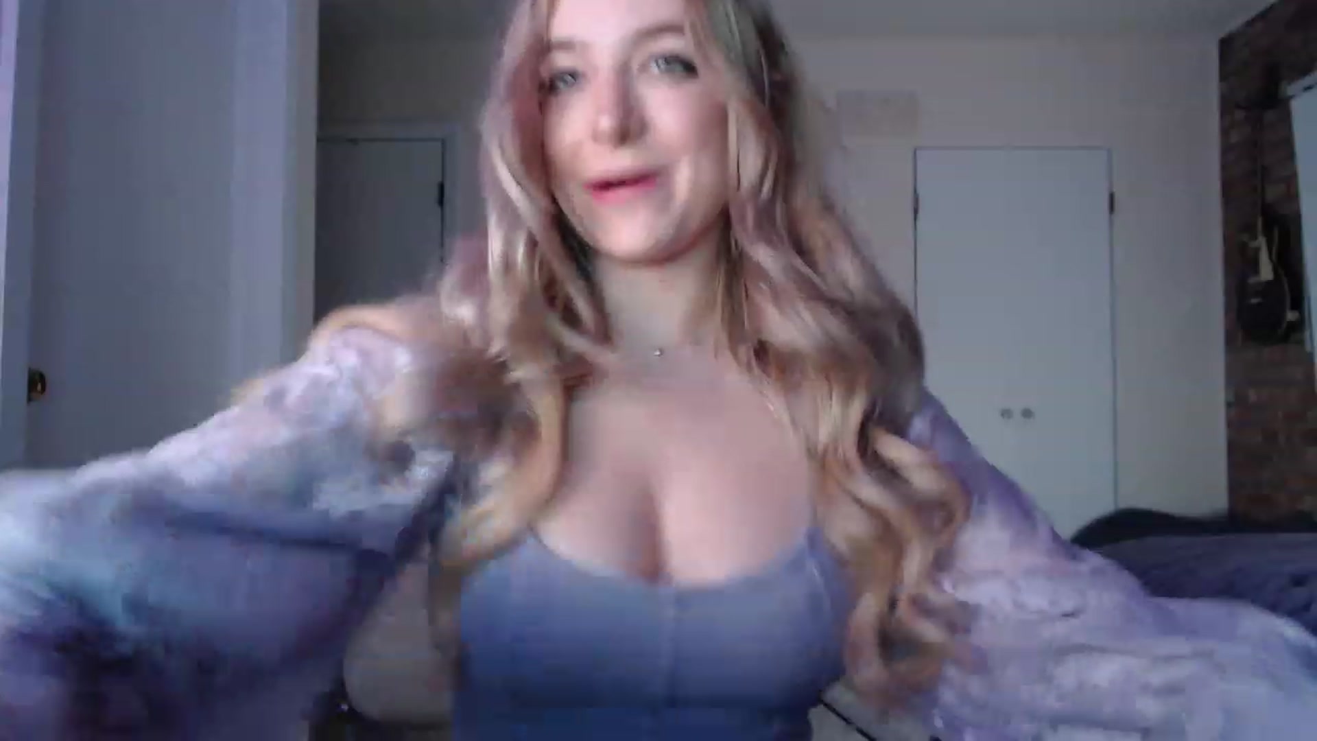Gallery image thumbnail from SkylarSays's myfreecams stream on, 12/10/2022, 07:50 image 13 of 20