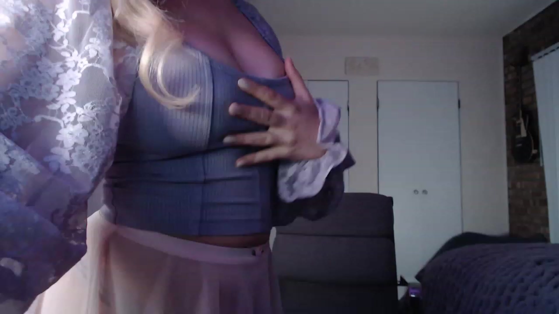 Gallery image thumbnail from SkylarSays's myfreecams stream on, 12/10/2022, 07:50 image 1 of 20