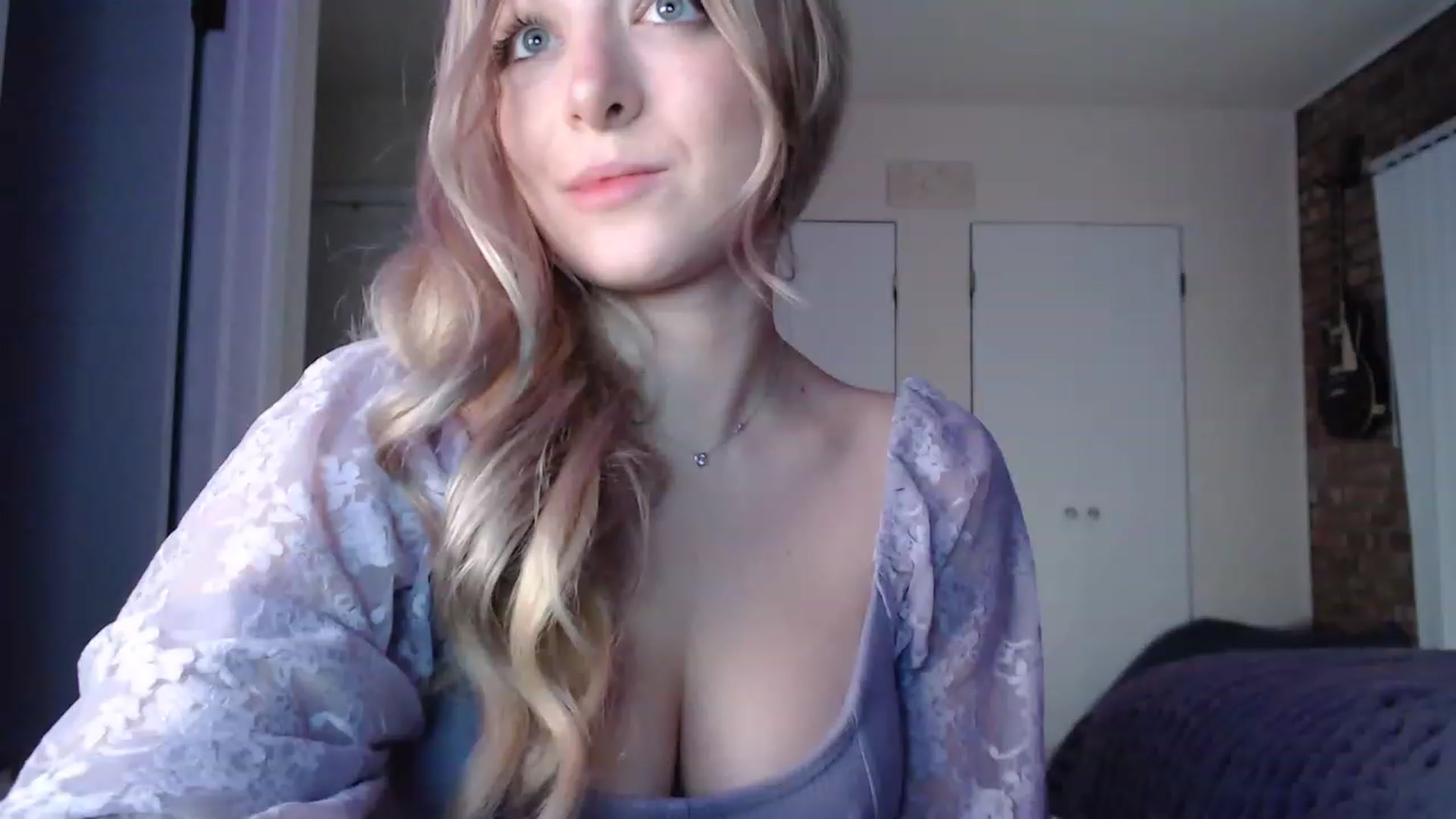 Gallery image thumbnail from SkylarSays's myfreecams stream on, 12/10/2022, 10:54 image 16 of 20