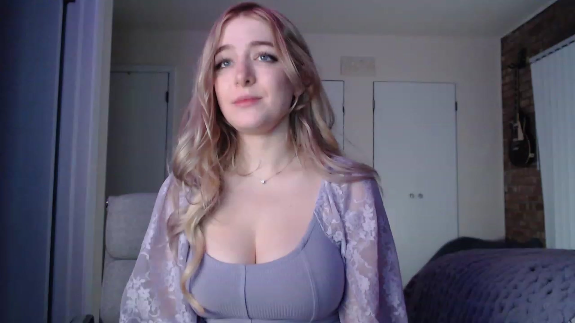 Gallery image thumbnail from SkylarSays's myfreecams stream on, 12/10/2022, 11:39 image 20 of 20