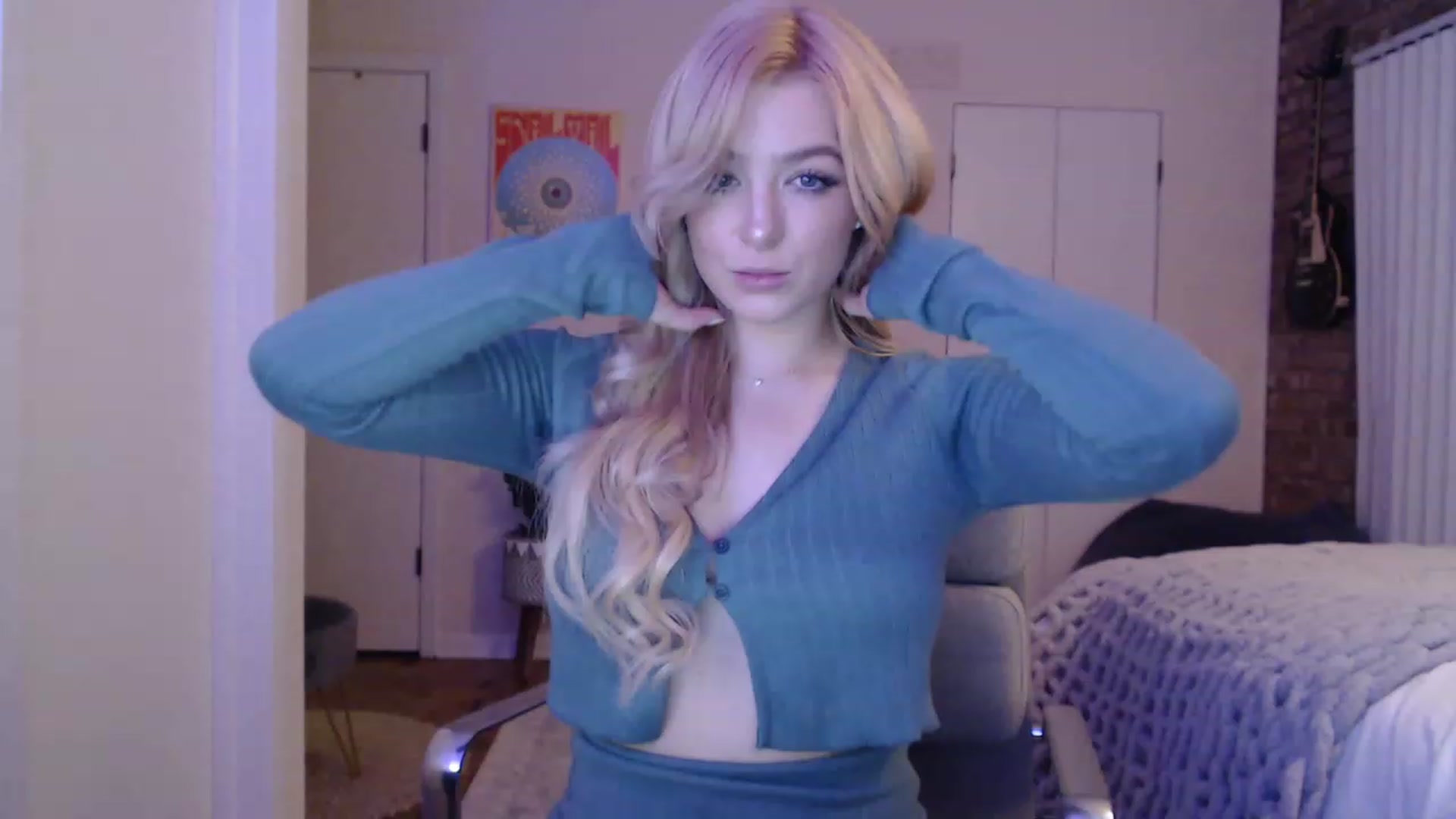 Gallery image thumbnail from SkylarSays's myfreecams stream on, 12/12/2022, 06:53 image 6 of 20