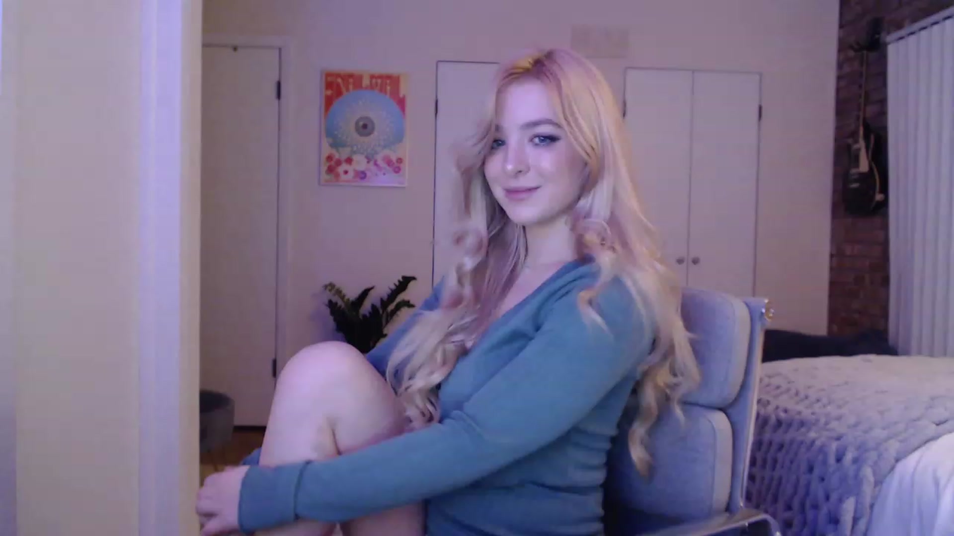 Gallery image thumbnail from SkylarSays's myfreecams stream on, 12/12/2022, 06:53 image 7 of 20