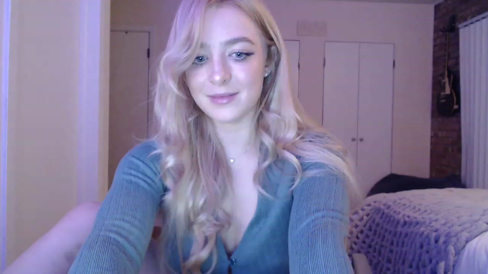 Gallery image thumbnail from SkylarSays's myfreecams stream on, 12/12/2022, 06:53 image 11 of 20