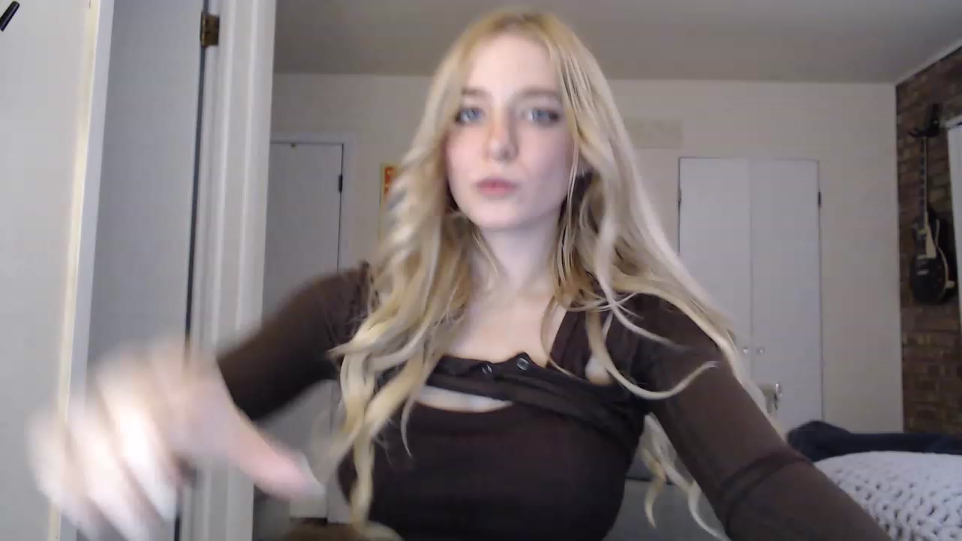 Gallery image thumbnail from SkylarSays's myfreecams stream on, 01/12/2023, 23:53 image 13 of 20