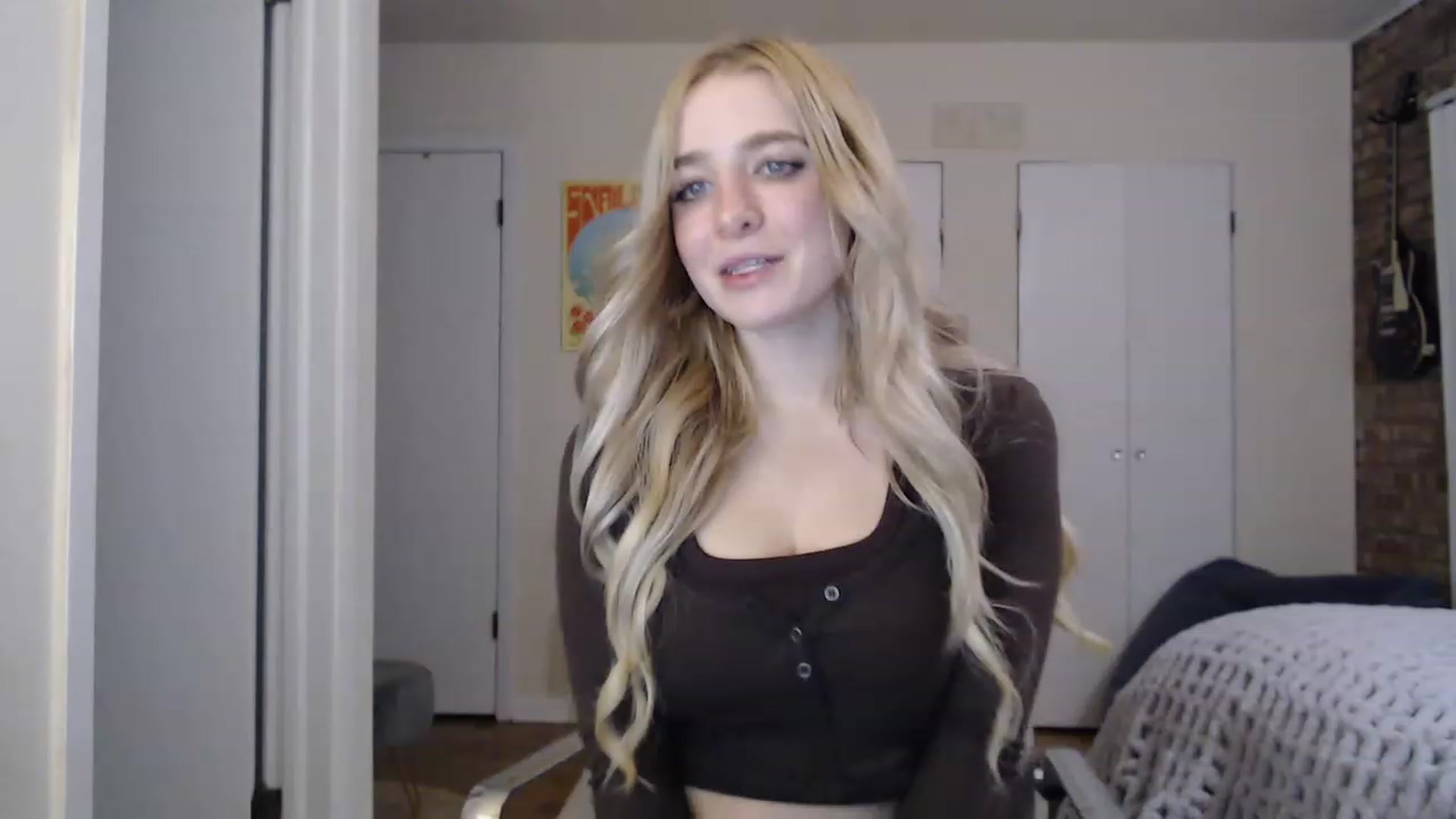 Gallery image thumbnail from SkylarSays's myfreecams stream on, 01/12/2023, 23:53 image 6 of 20