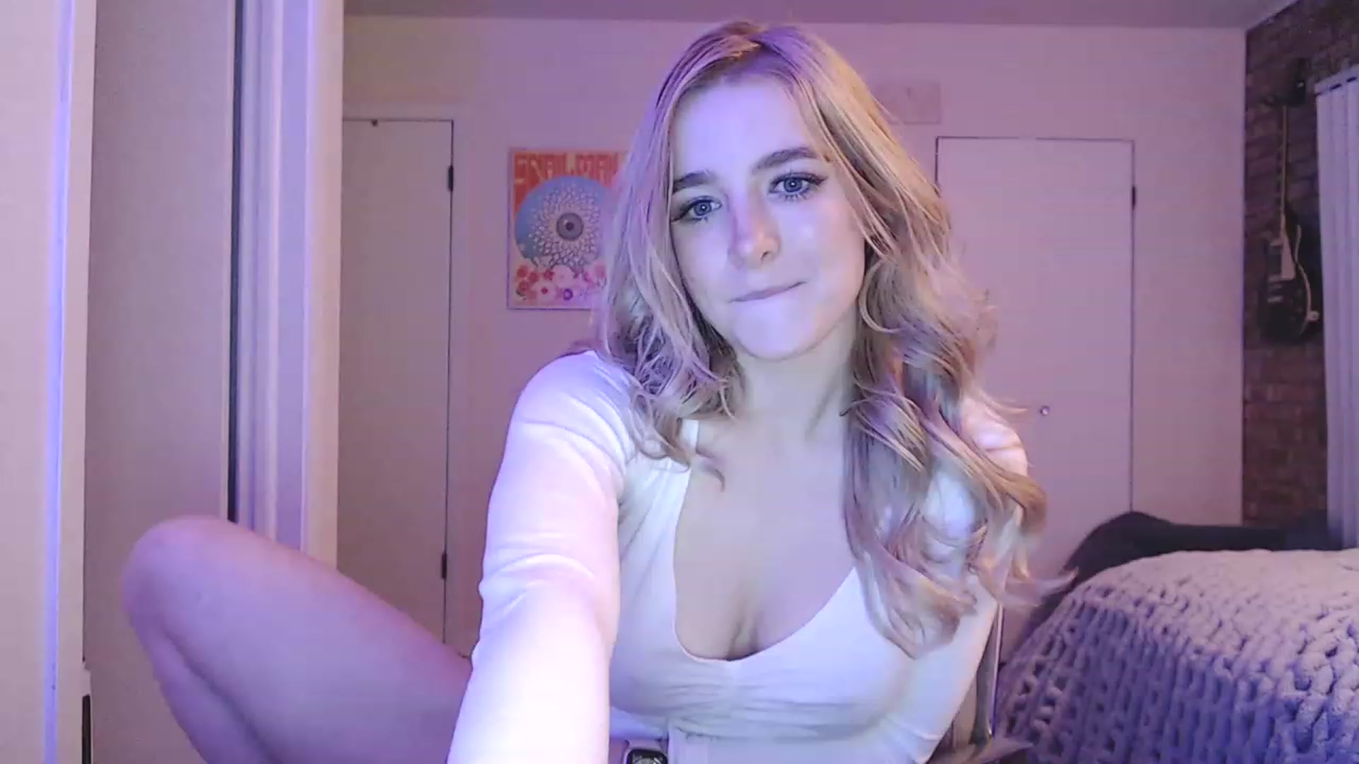 Gallery image thumbnail from SkylarSays's myfreecams stream on, 01/14/2023, 24:19 image 7 of 20