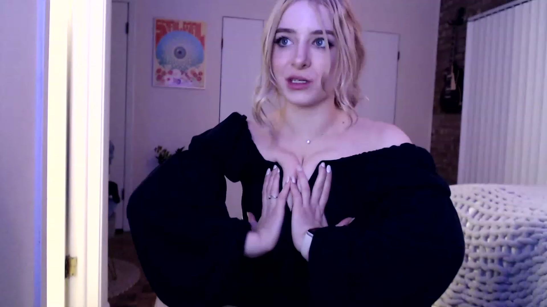 Gallery image thumbnail from SkylarSays's myfreecams stream on, 01/18/2023, 07:33 image 18 of 20