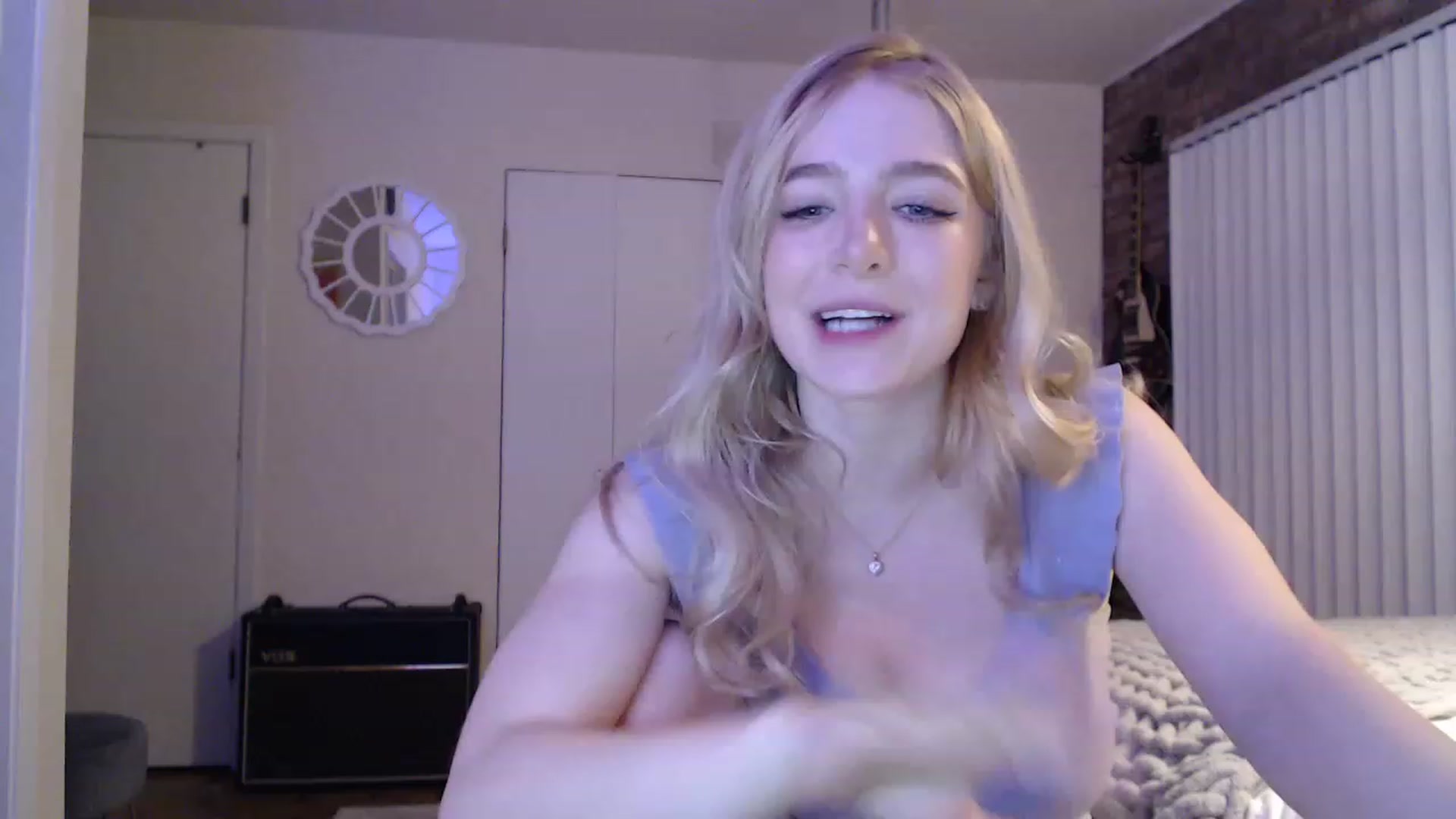 Gallery image thumbnail from SkylarSays's myfreecams stream on, 04/04/2023, 03:13 image 3 of 20