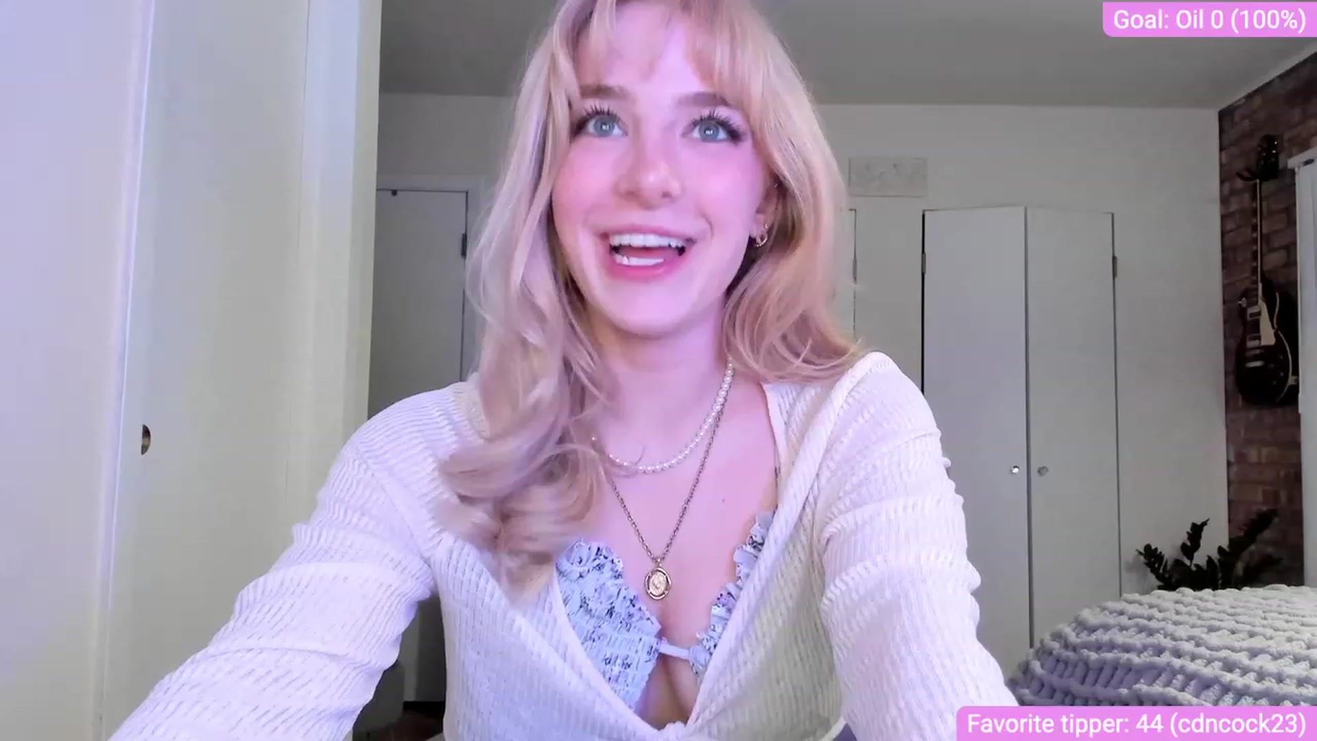 Gallery image thumbnail from SkylarSays's myfreecams stream on, 05/28/2023, 05:08 image 2 of 20
