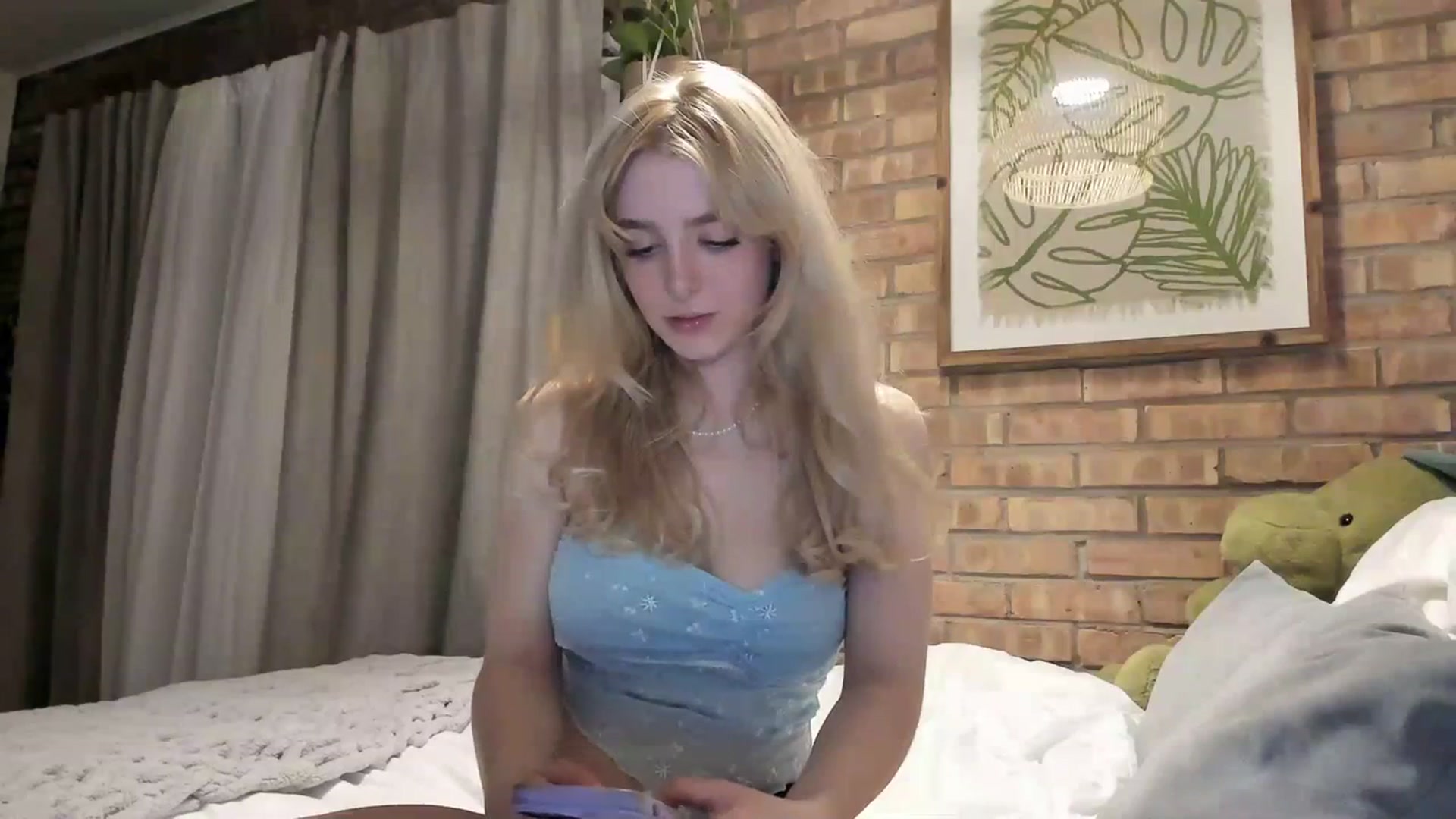 Gallery image thumbnail from SkylarSays's myfreecams stream on, 06/11/2023, 04:44 image 19 of 20