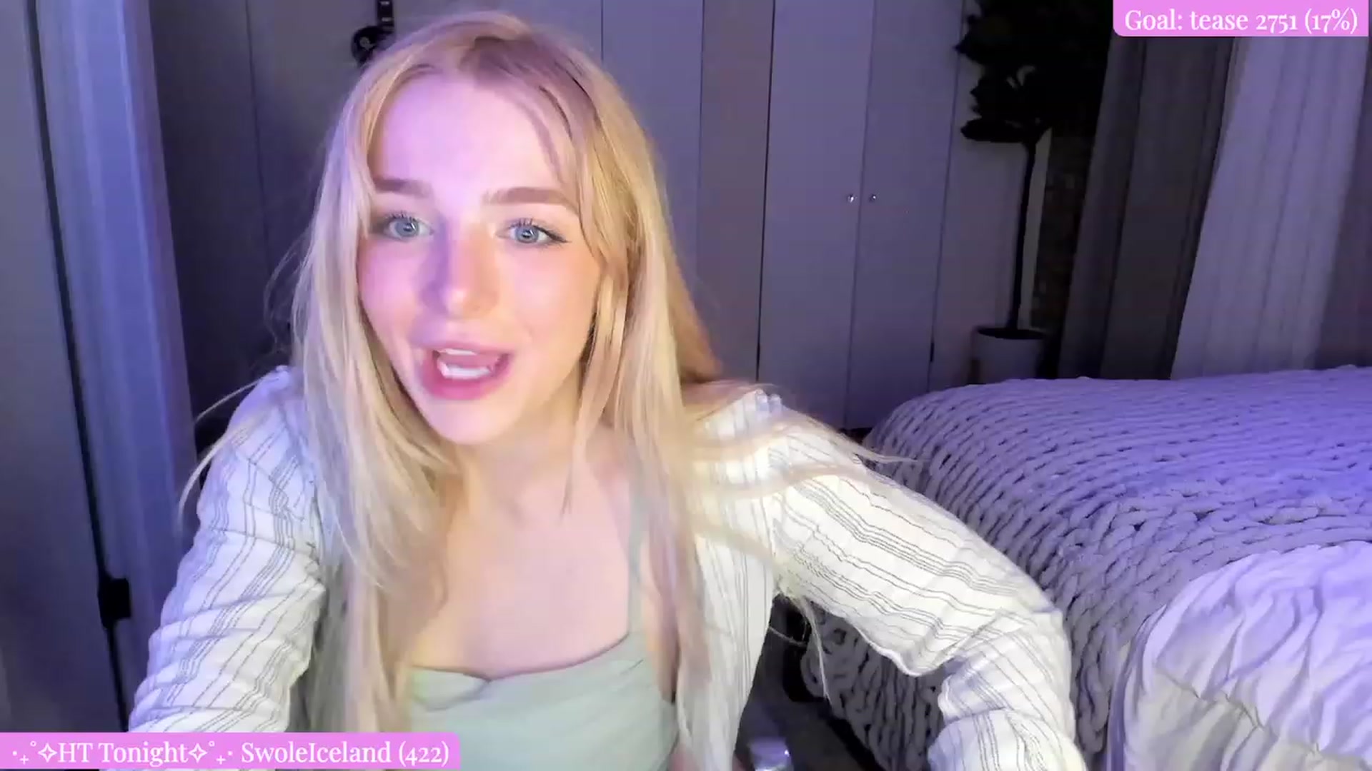 Gallery image thumbnail from SkylarSays's myfreecams stream on, 06/15/2023, 05:47 image 5 of 20