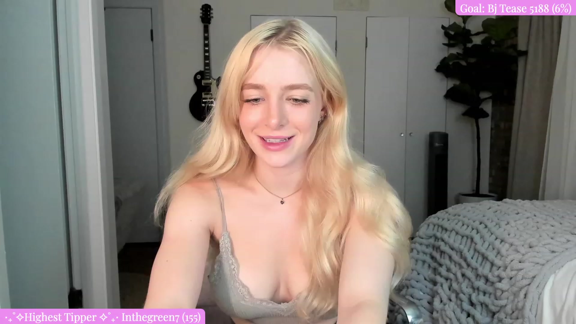 Gallery image thumbnail from SkylarSays's myfreecams stream on, 08/09/2023, 03:37 image 2 of 20