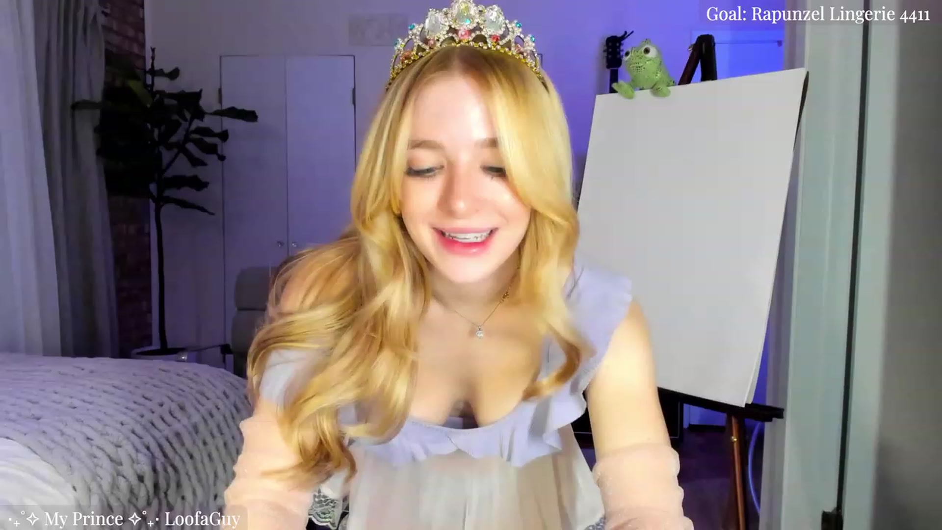 Gallery image thumbnail from SkylarSays's myfreecams stream on, 10/18/2023, 03:59 image 20 of 20