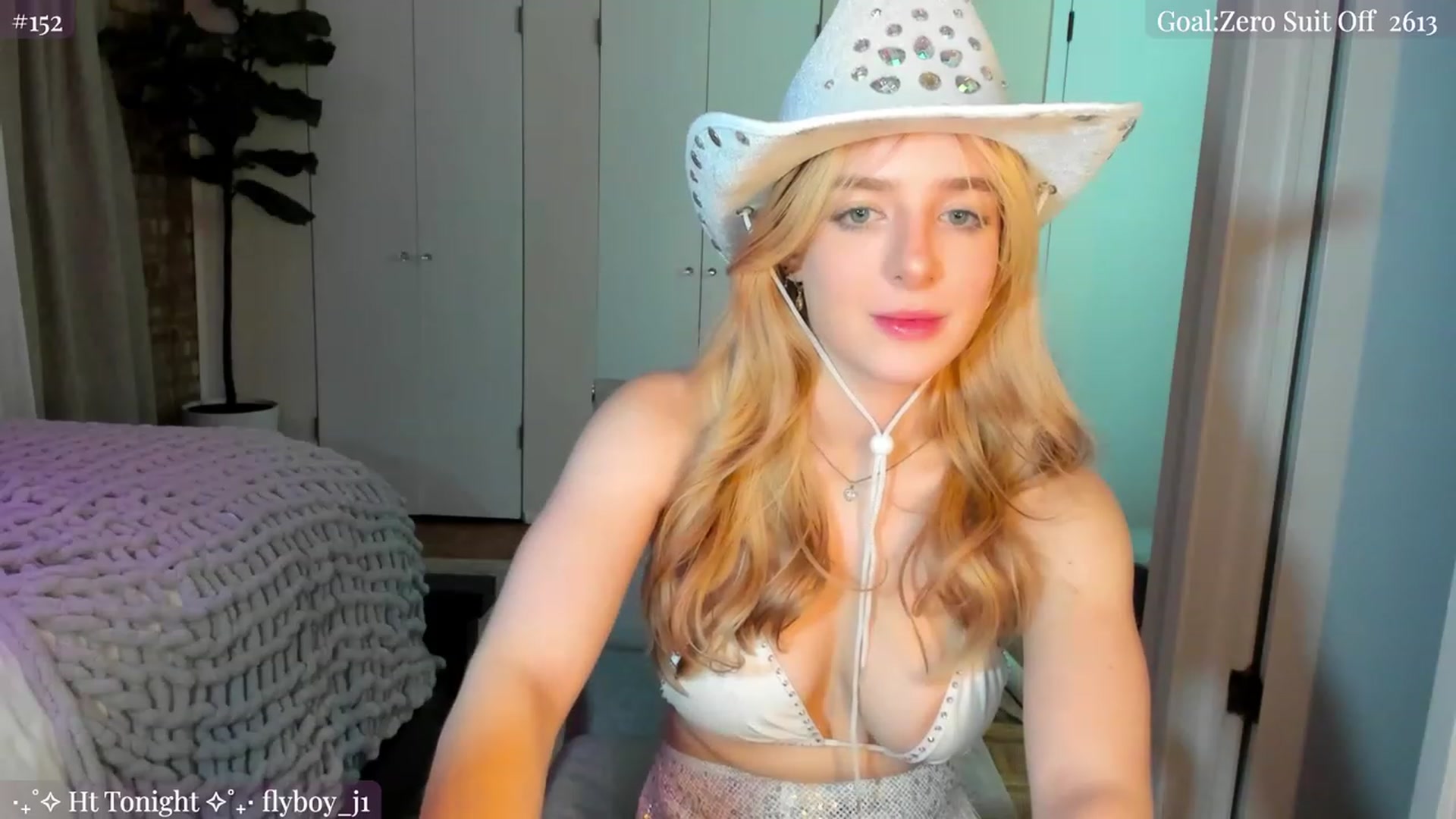 Gallery image thumbnail from SkylarSays's myfreecams stream on, 11/01/2023, 07:16 image 7 of 20