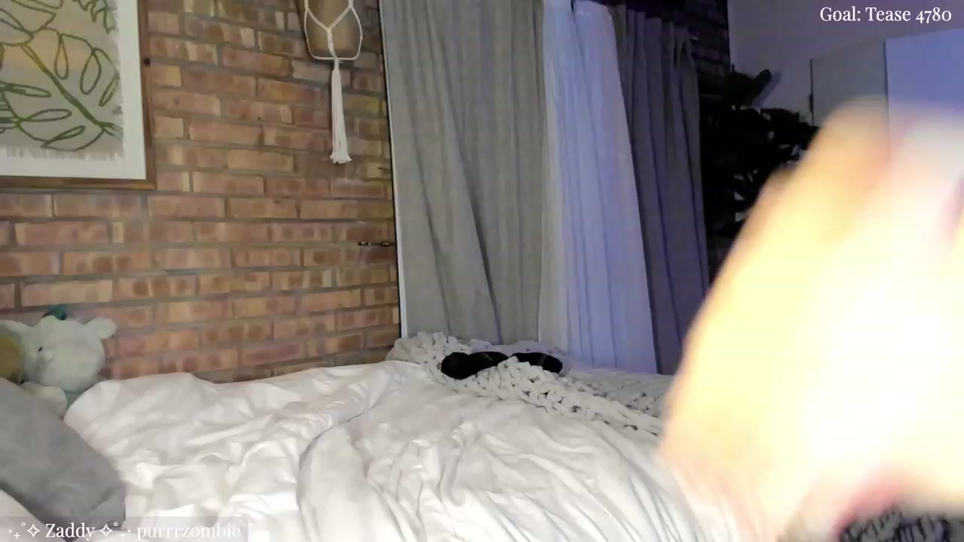 Gallery image thumbnail from SkylarSays's myfreecams stream on, 11/05/2023, 05:17 image 17 of 20