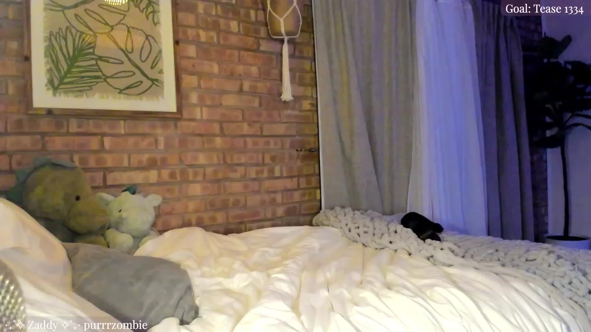 Gallery image thumbnail from SkylarSays's myfreecams stream on, 11/05/2023, 06:56 image 14 of 20