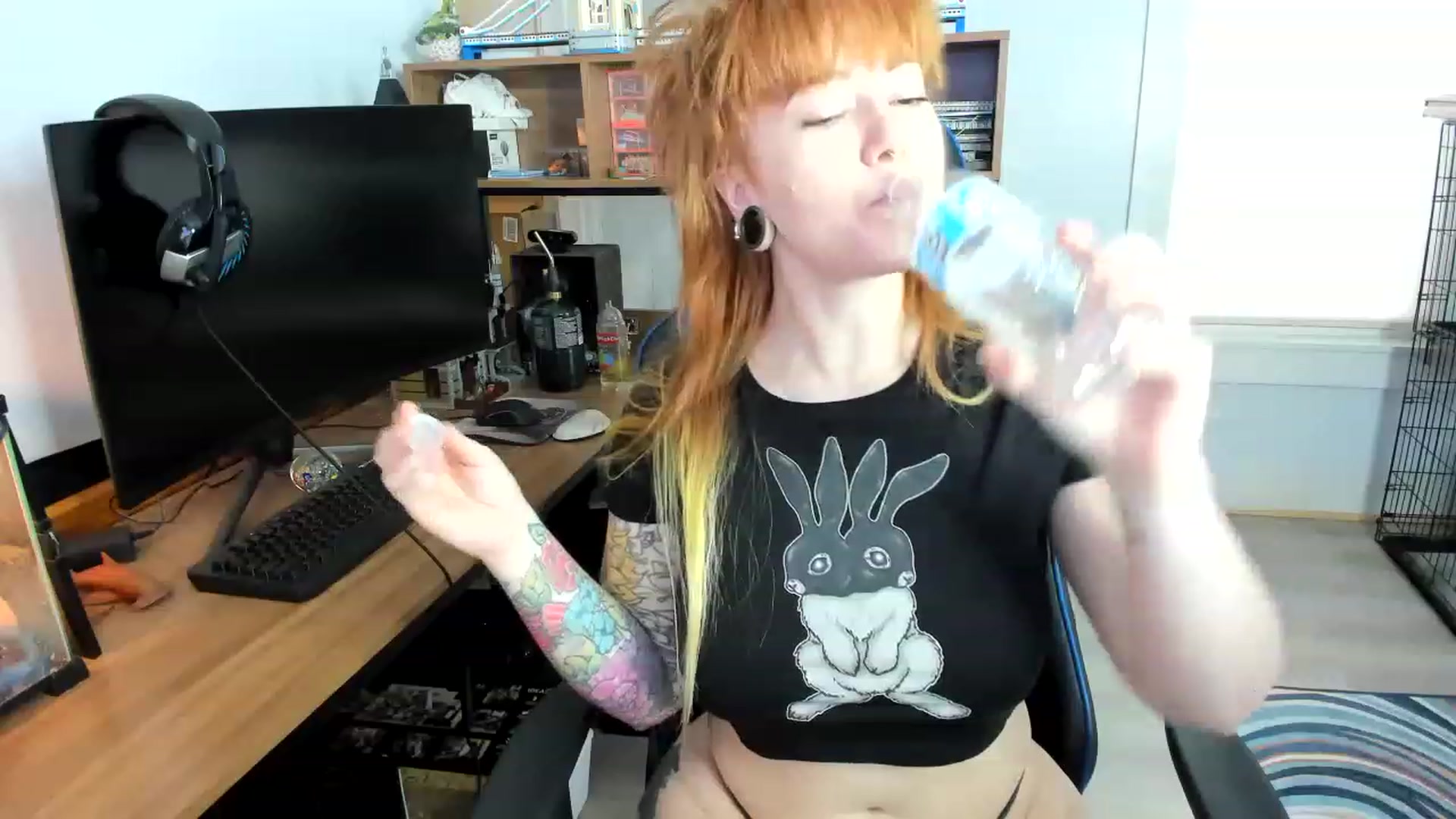 Gallery image thumbnail from SkylarShark's myfreecams stream on, 02/26/2023, 15:51 image 6 of 20