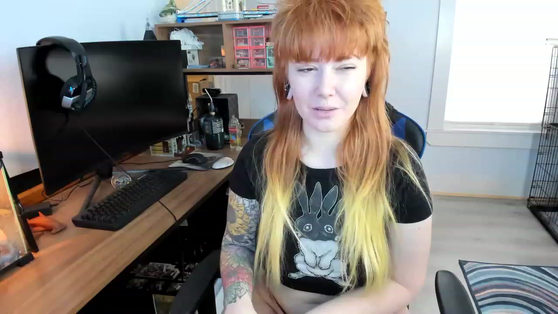 Gallery image thumbnail from SkylarShark's myfreecams stream on, 02/26/2023, 15:51 image 14 of 20