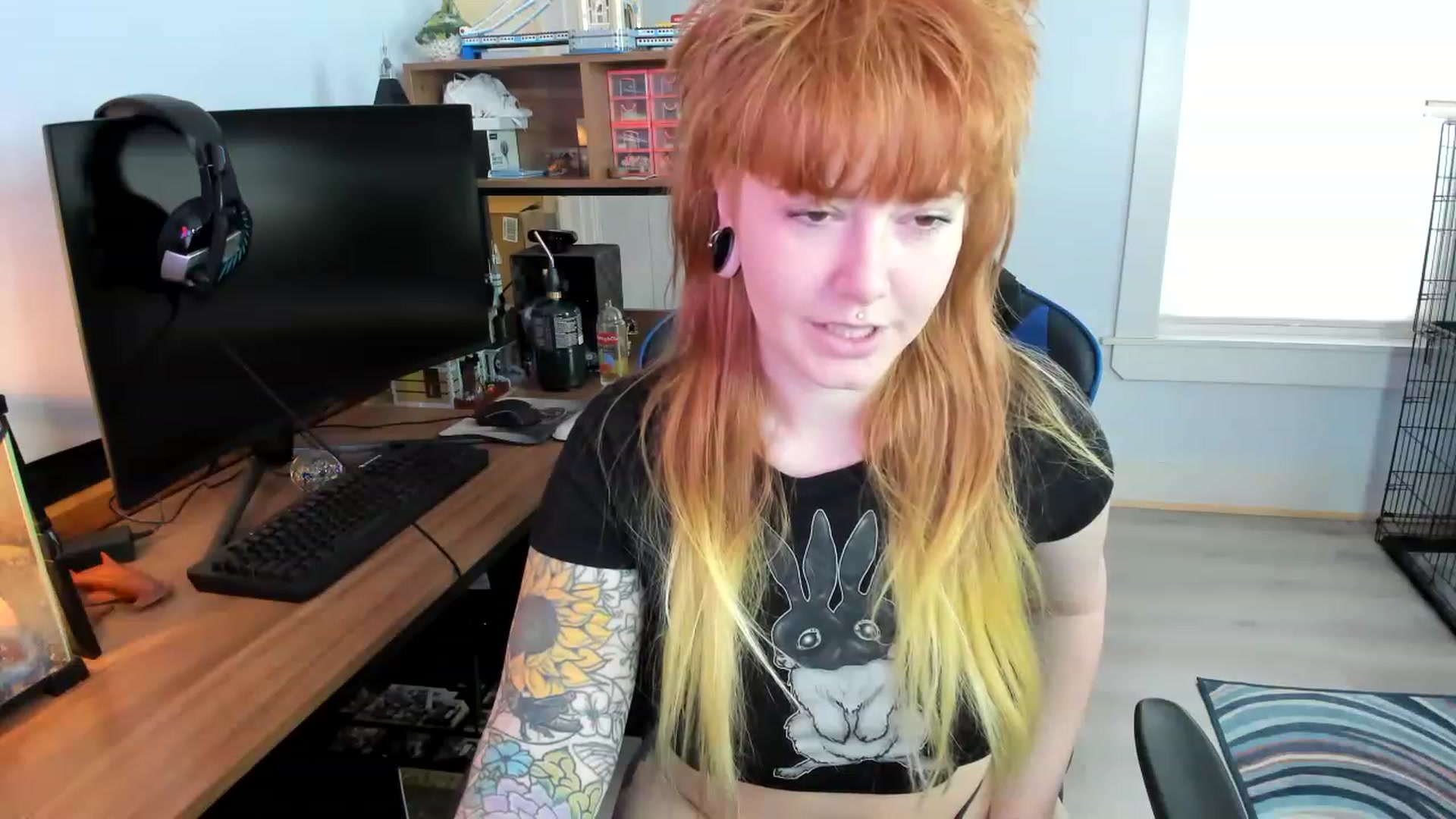 Gallery image thumbnail from SkylarShark's myfreecams stream on, 02/26/2023, 15:51 image 15 of 20