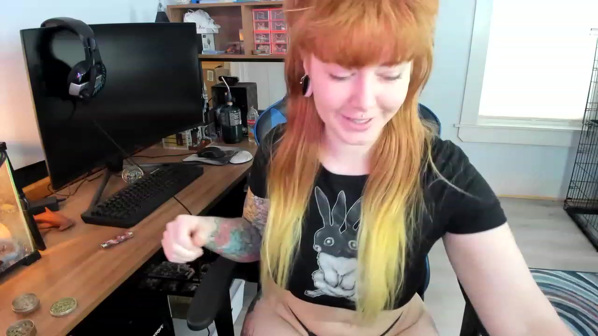 Gallery image thumbnail from SkylarShark's myfreecams stream on, 02/26/2023, 16:14 image 19 of 20