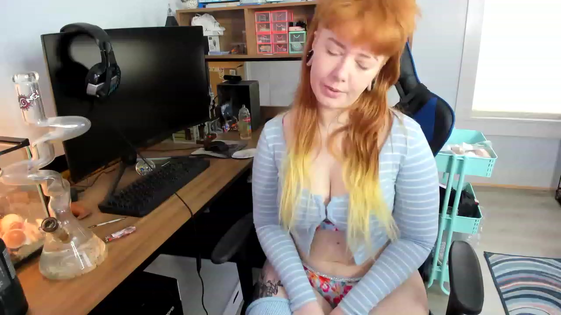Gallery image thumbnail from SkylarShark's myfreecams stream on, 03/03/2023, 16:01 image 5 of 20