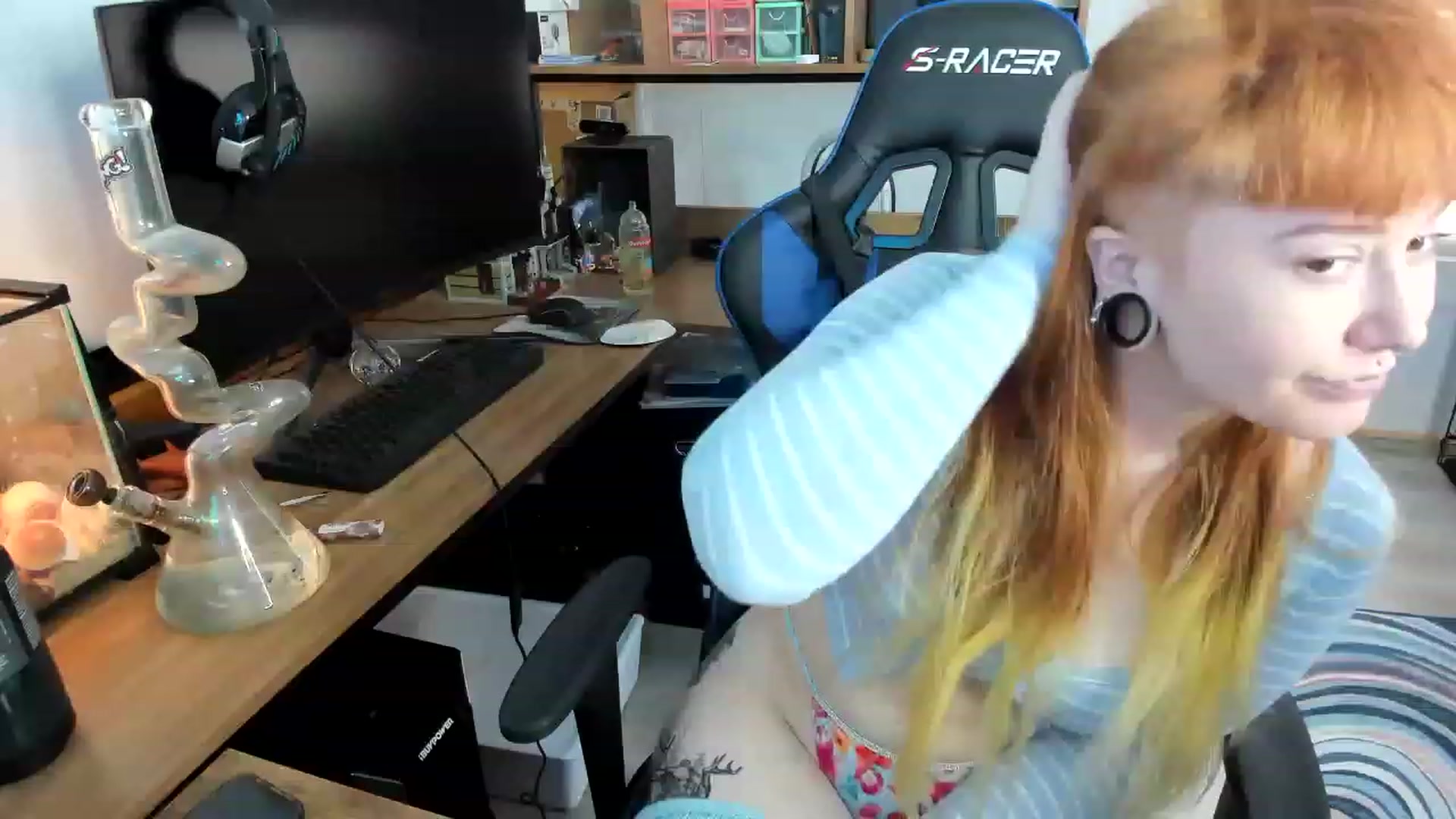 Gallery image thumbnail from SkylarShark's myfreecams stream on, 03/03/2023, 16:42 image 1 of 20
