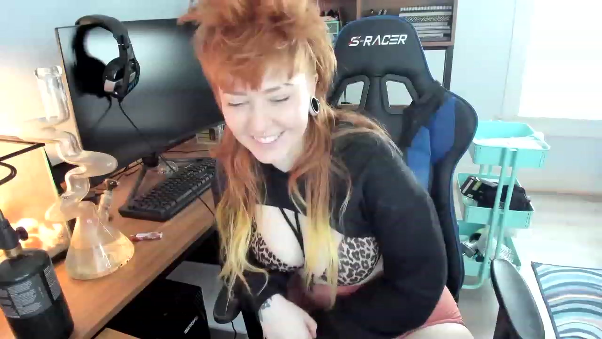Gallery image thumbnail from SkylarShark's myfreecams stream on, 03/05/2023, 18:18 image 2 of 20