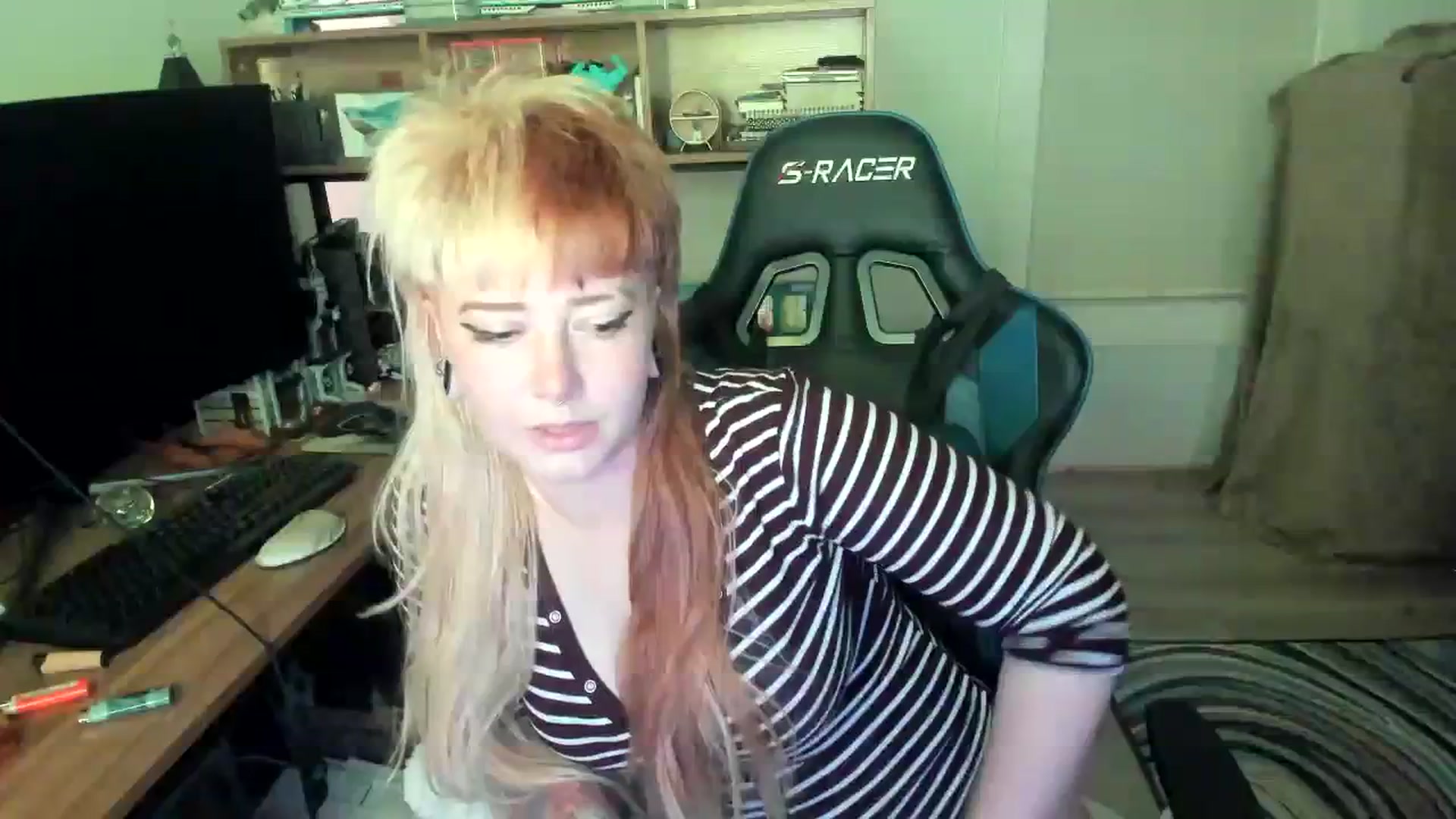 Gallery image thumbnail from SkylarShark's myfreecams stream on, 11/25/2023, 22:24 image 10 of 20
