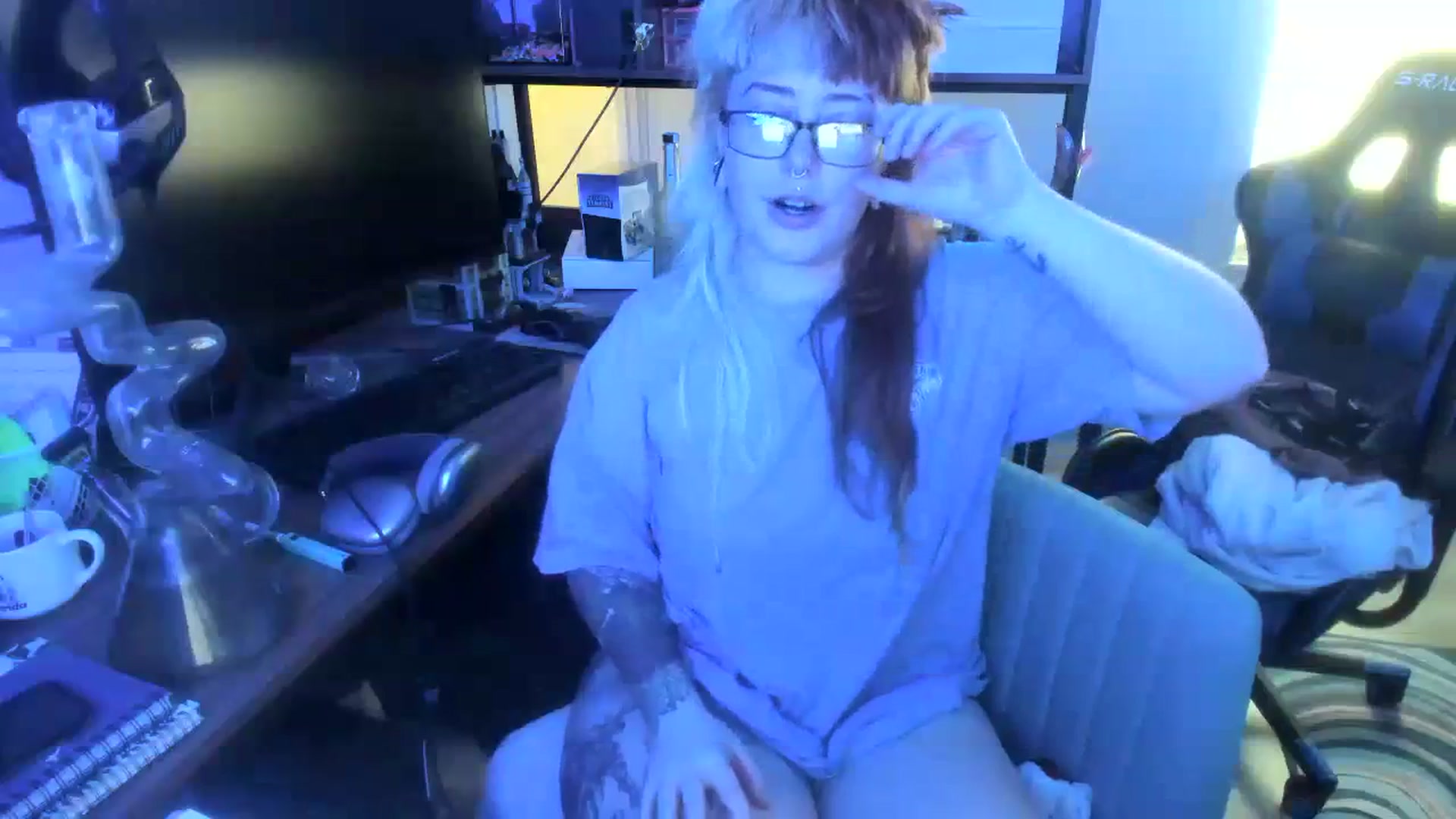 Gallery image thumbnail from SkylarShark's myfreecams stream on, 04/07/2024, 17:21 image 4 of 20