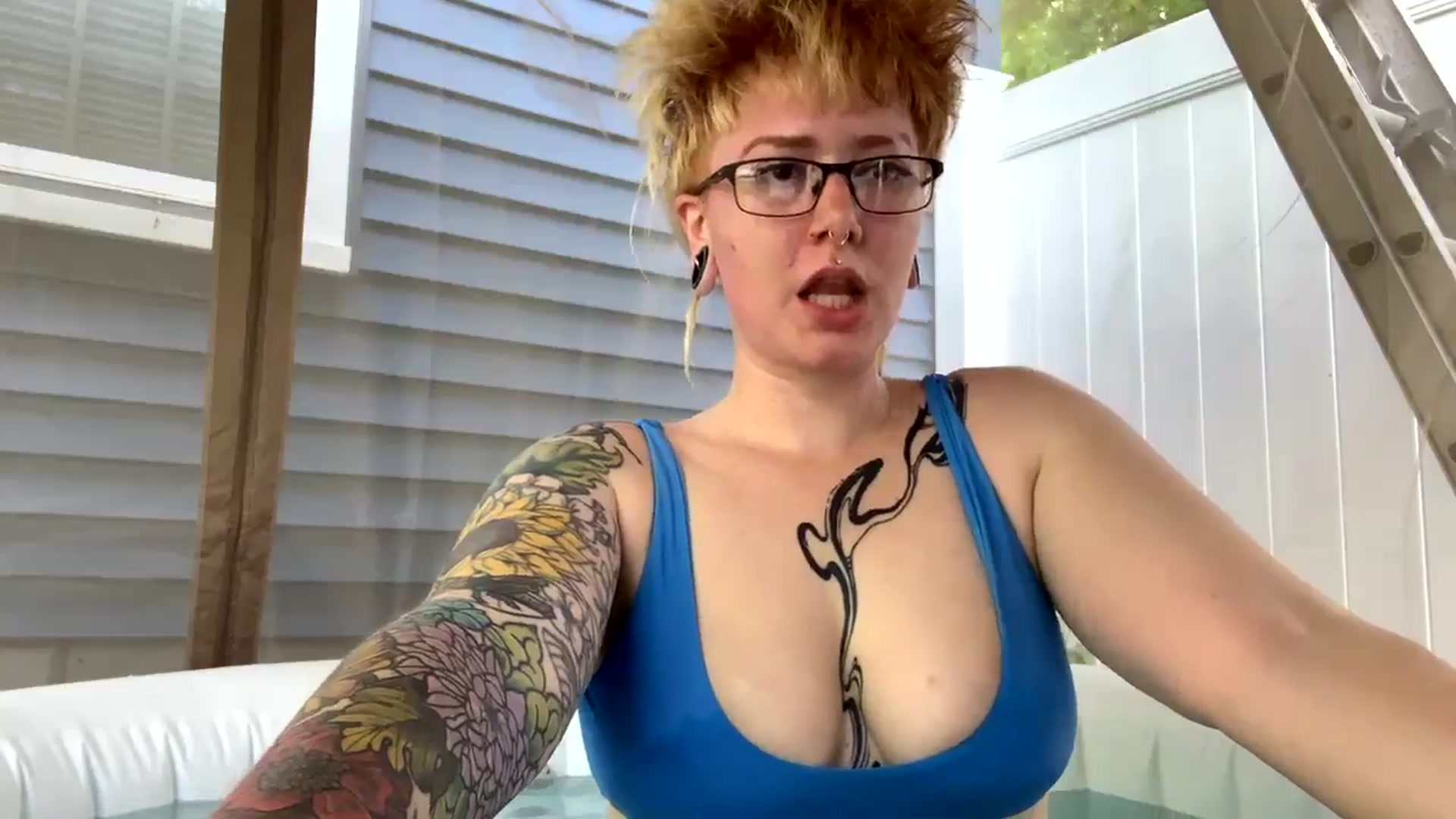 Gallery image thumbnail from SkylarShark's myfreecams stream on, 05/26/2024, 20:09 image 5 of 20