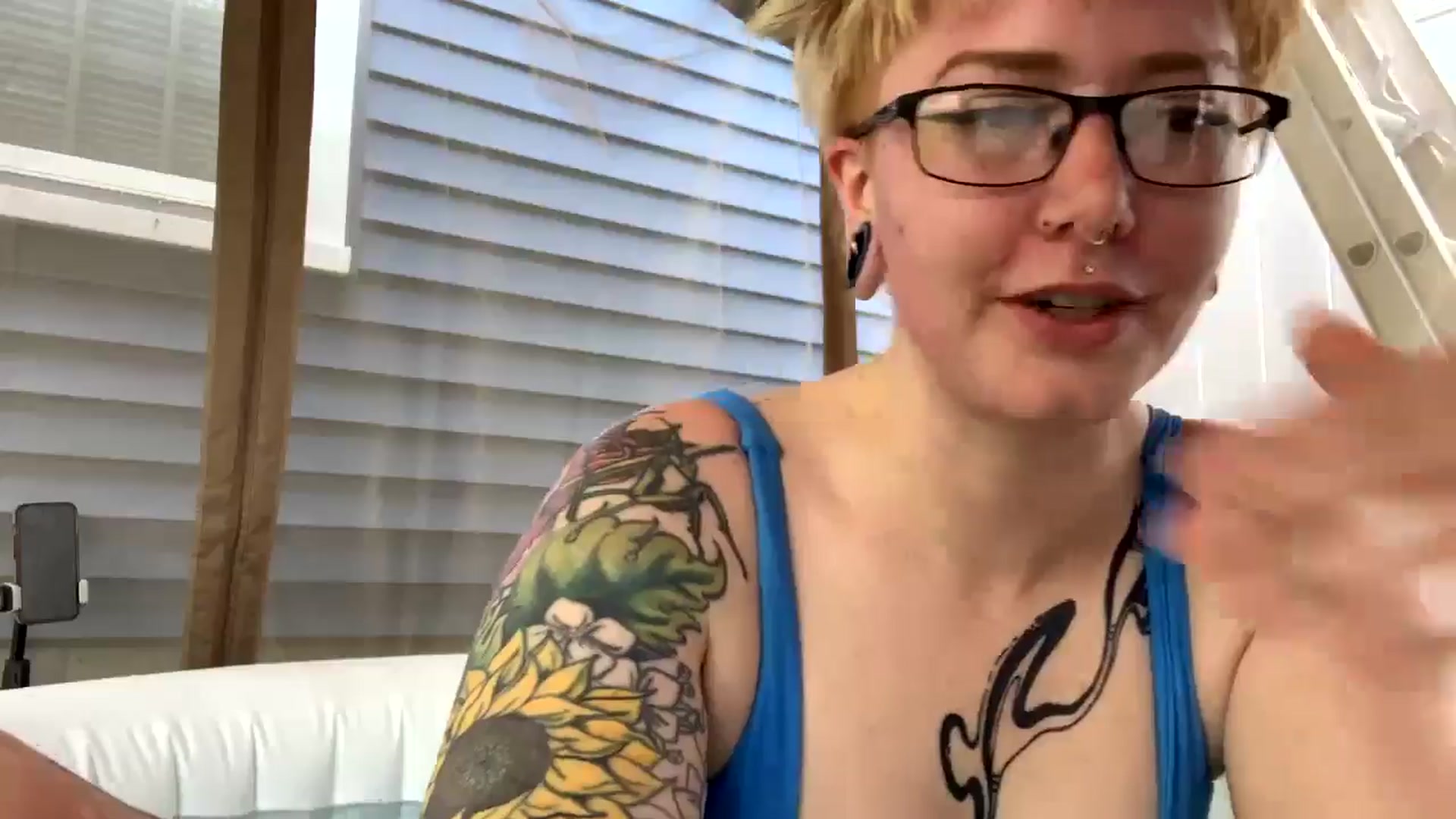 Gallery image thumbnail from SkylarShark's myfreecams stream on, 05/26/2024, 20:09 image 9 of 20