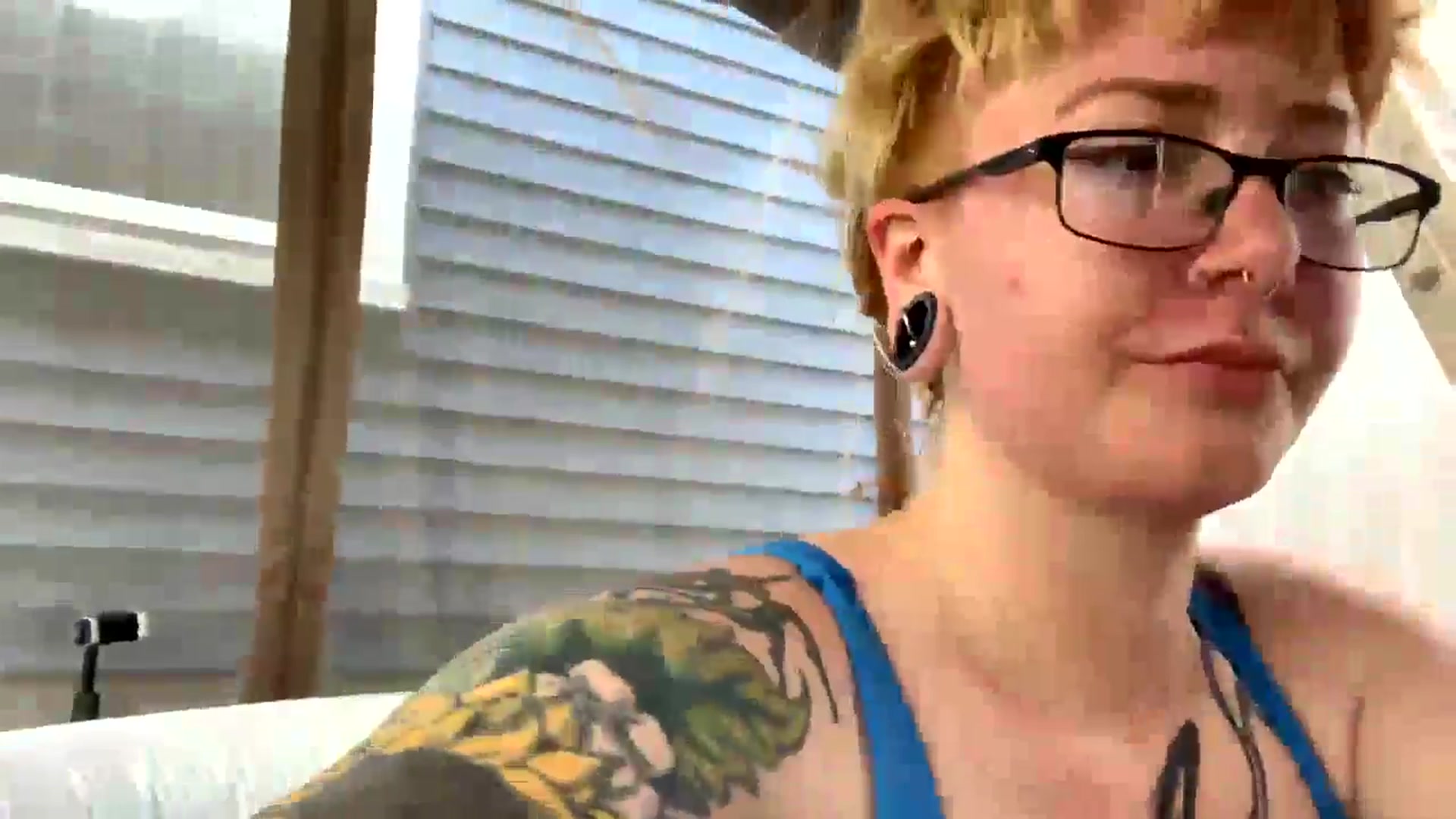 Gallery image thumbnail from SkylarShark's myfreecams stream on, 05/26/2024, 20:09 image 18 of 20