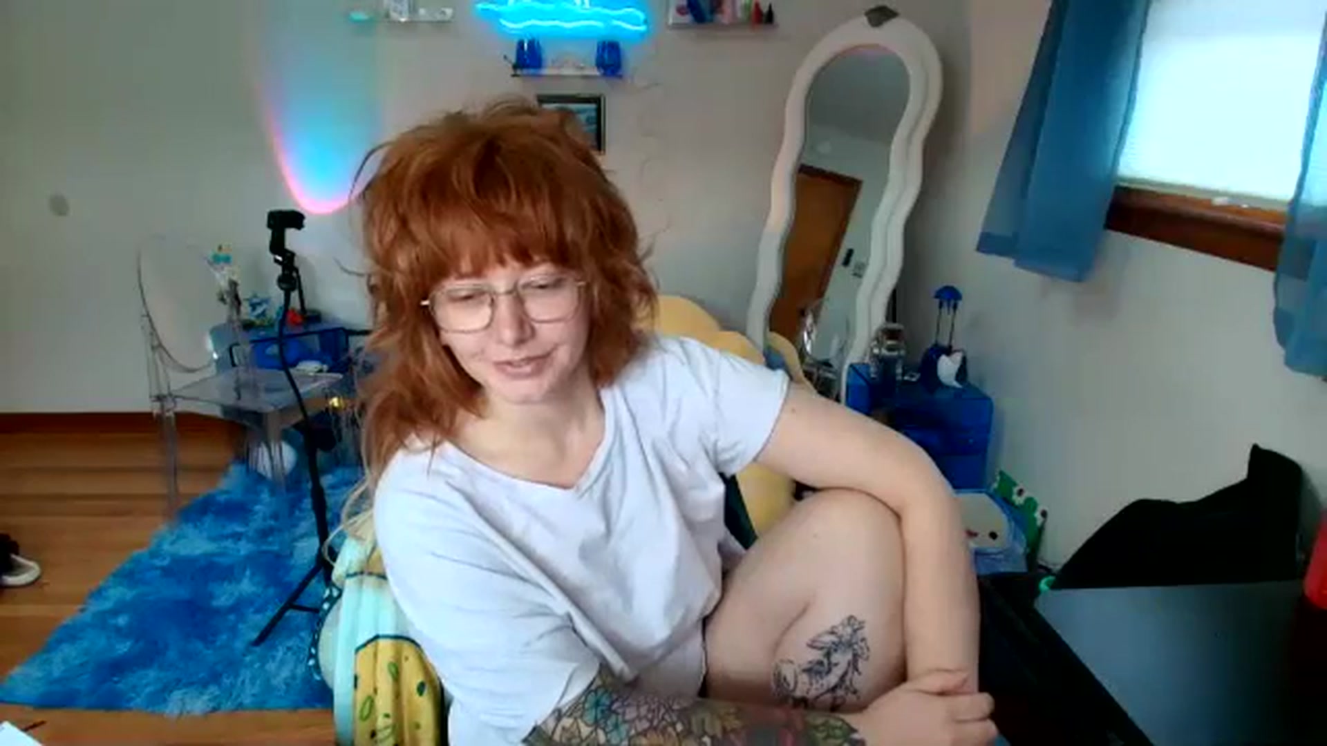 Gallery image thumbnail from SkylarShark's myfreecams stream on, 11/11/2025, 16:13 image 15 of 20