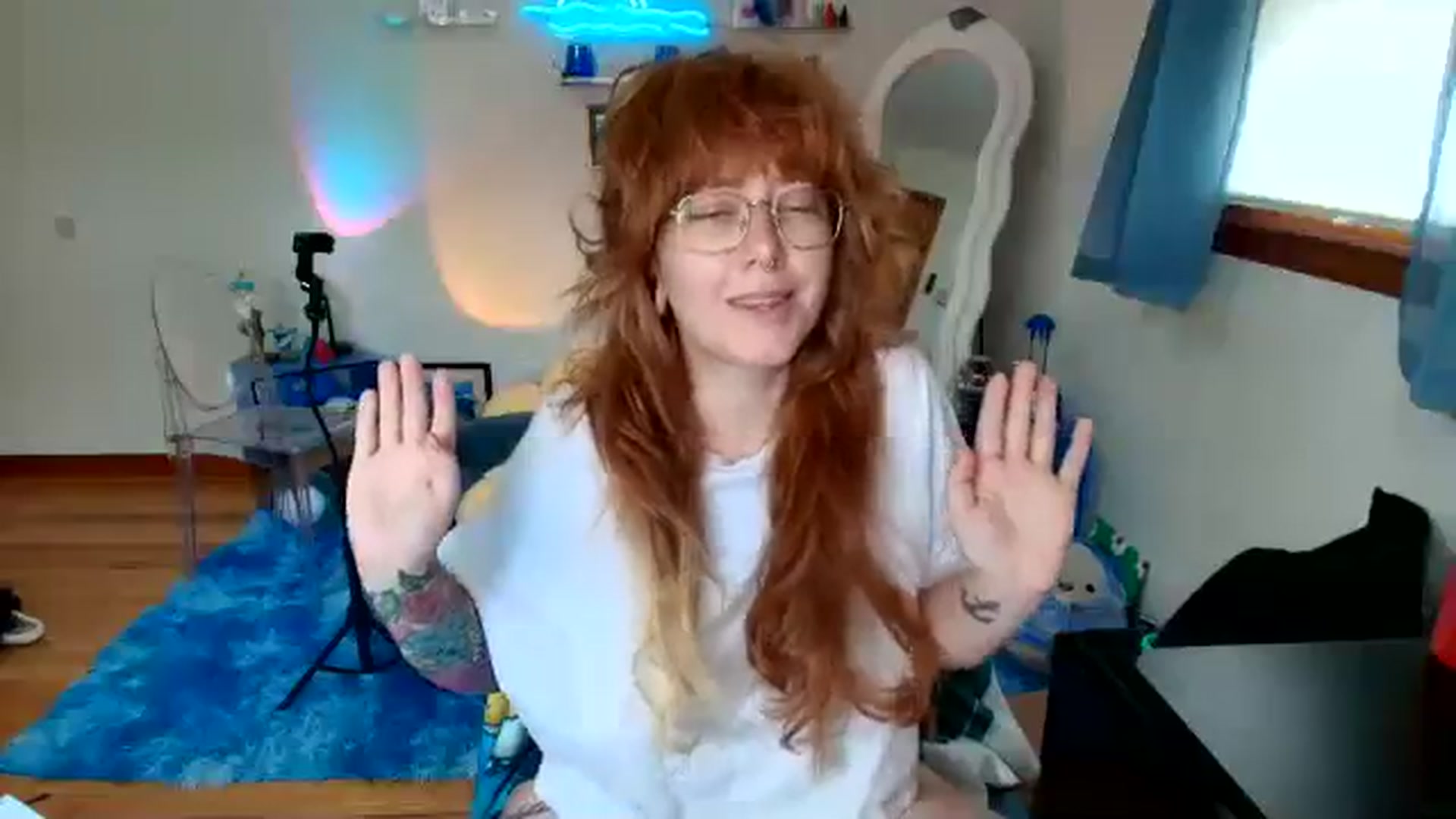 Gallery image thumbnail from SkylarShark's myfreecams stream on, 11/11/2025, 16:13 image 18 of 20