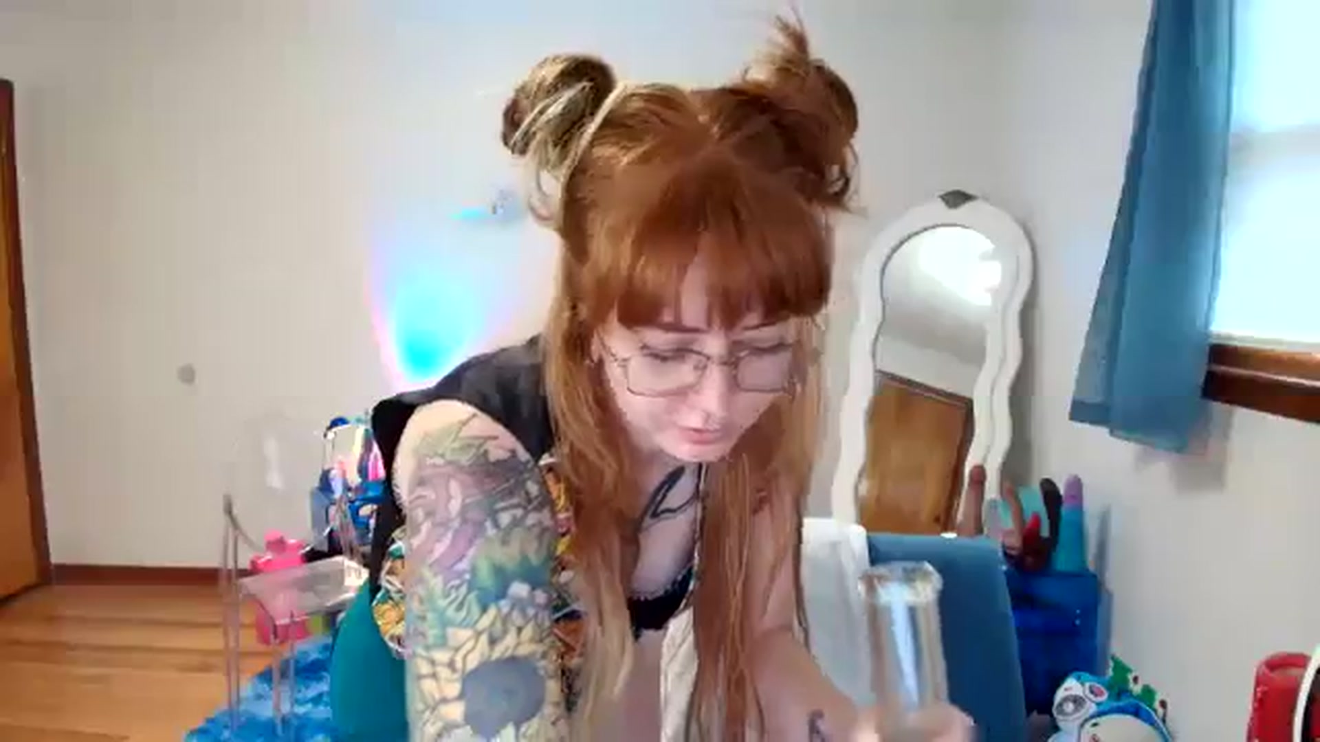 Gallery image thumbnail from SkylarShark's myfreecams stream on, 11/25/2025, 16:54 image 10 of 20