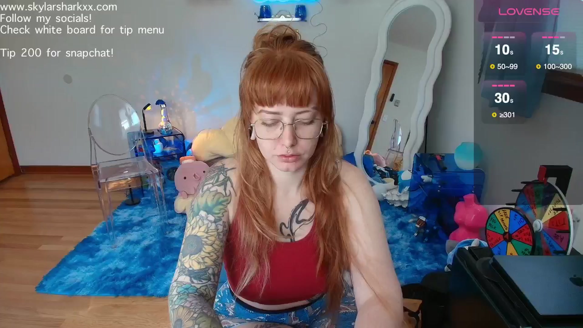 Gallery image thumbnail from SkylarShark's myfreecams stream on, 03/24/2026, 17:03 image 1 of 20