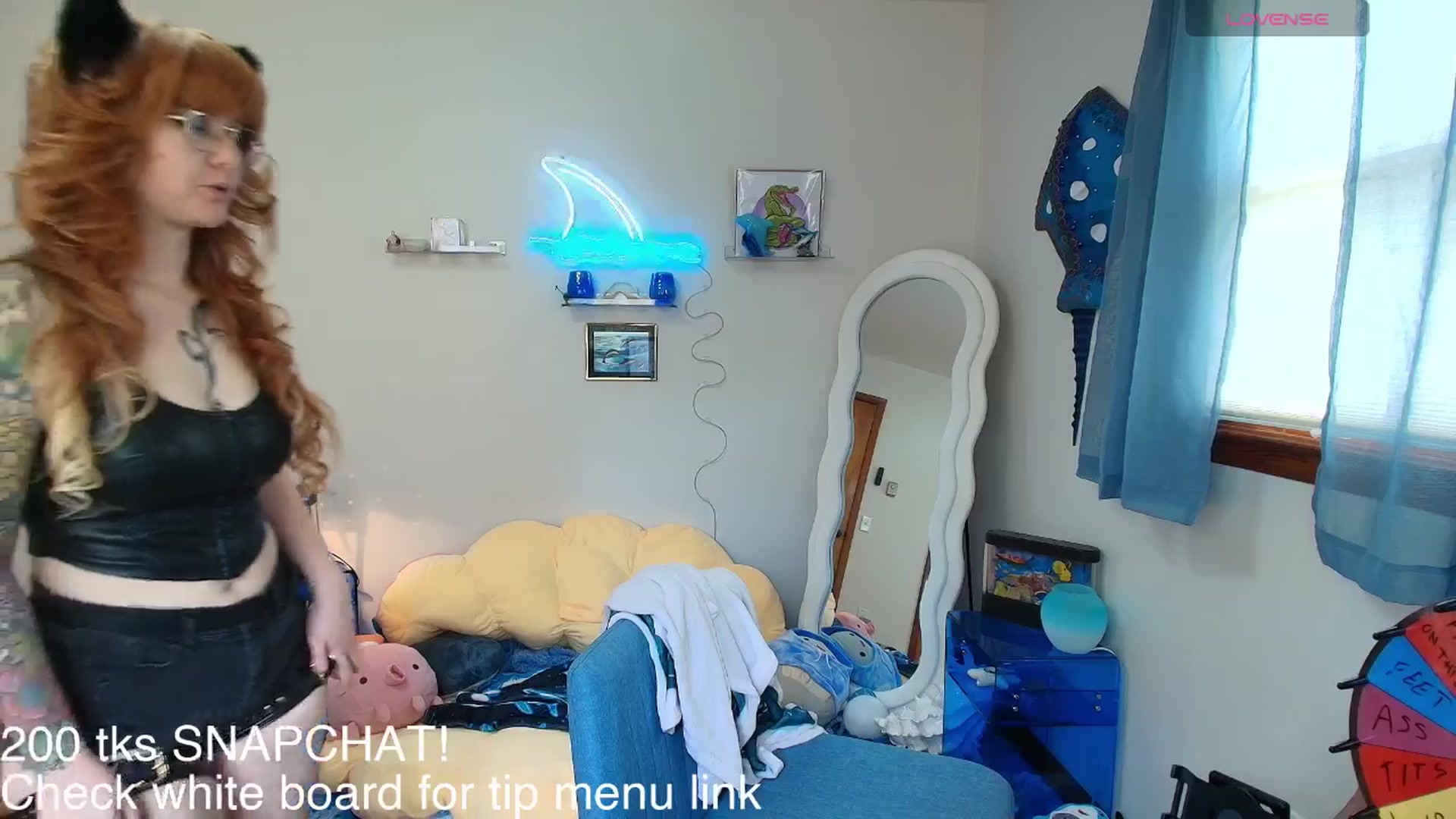 Gallery image thumbnail from SkylarShark's myfreecams stream on, 04/21/2026, 16:18 image 17 of 20